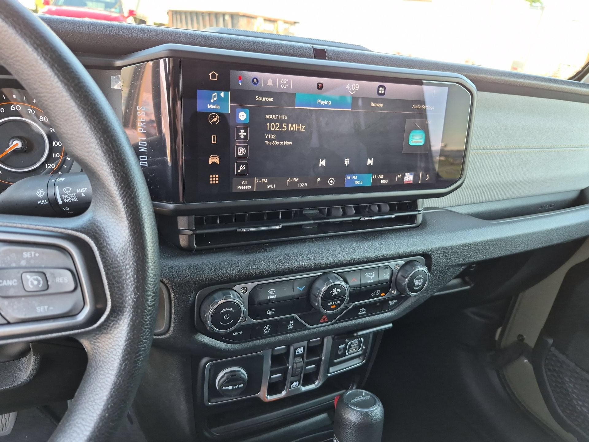 2025 Jeep Gladiator Nighthawk