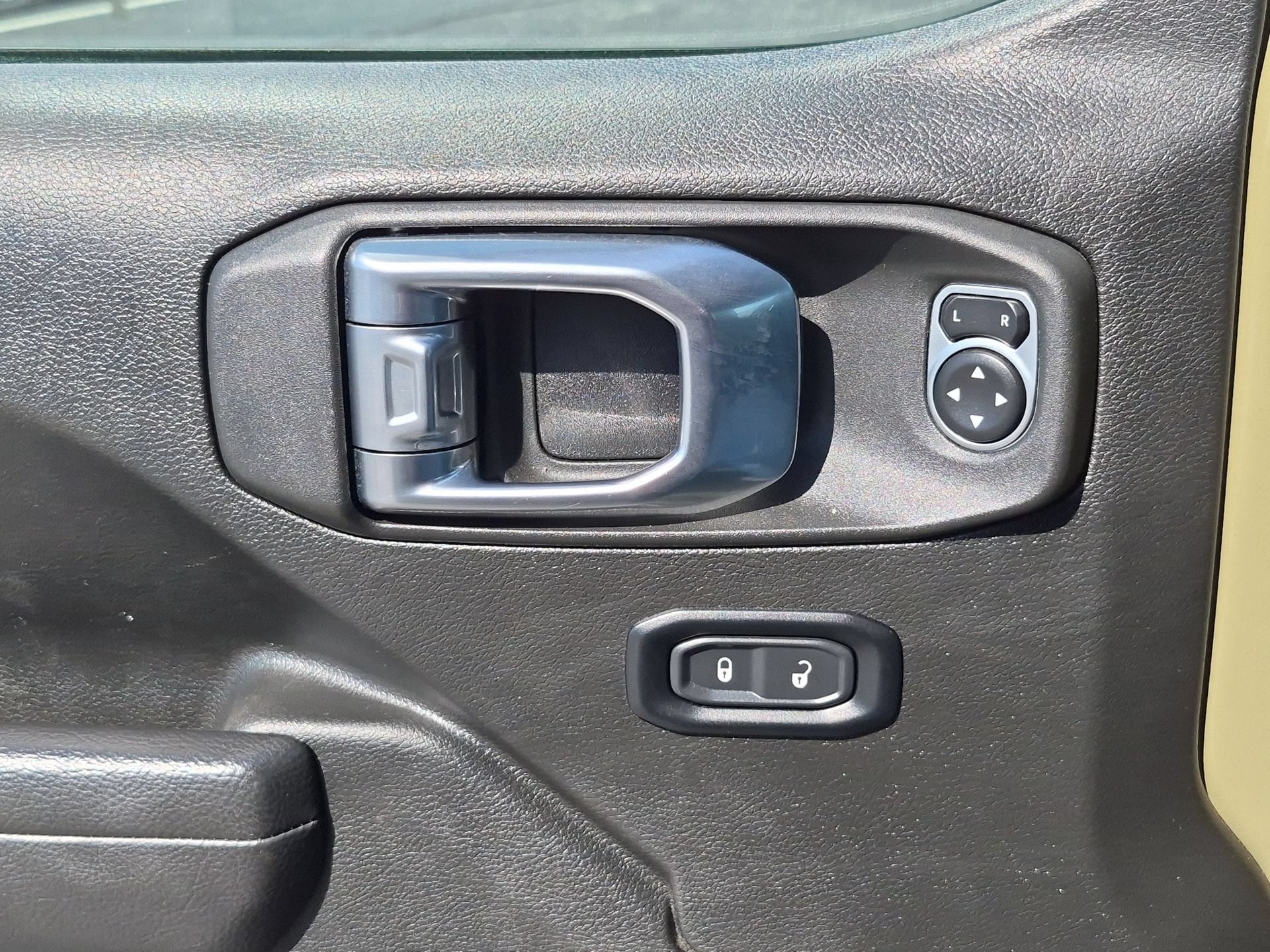 2025 Jeep Gladiator Nighthawk