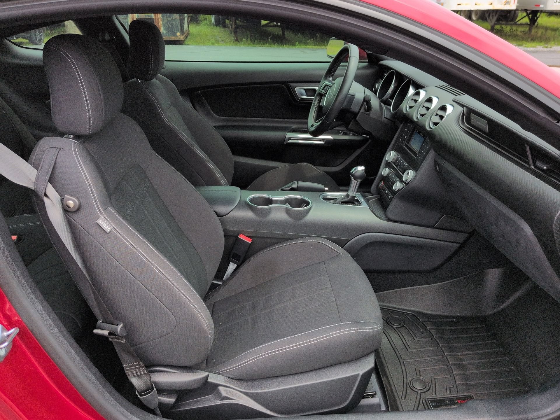 2021 Ford Mustang EcoBoost Fastback