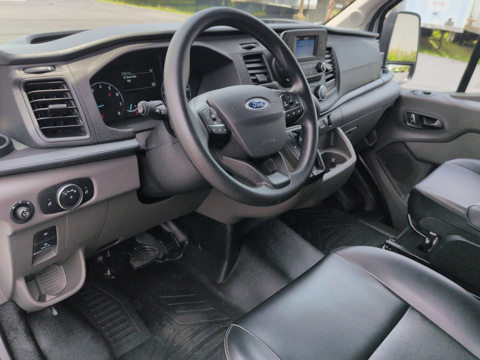 2025 Ford Transit Cargo Van Base