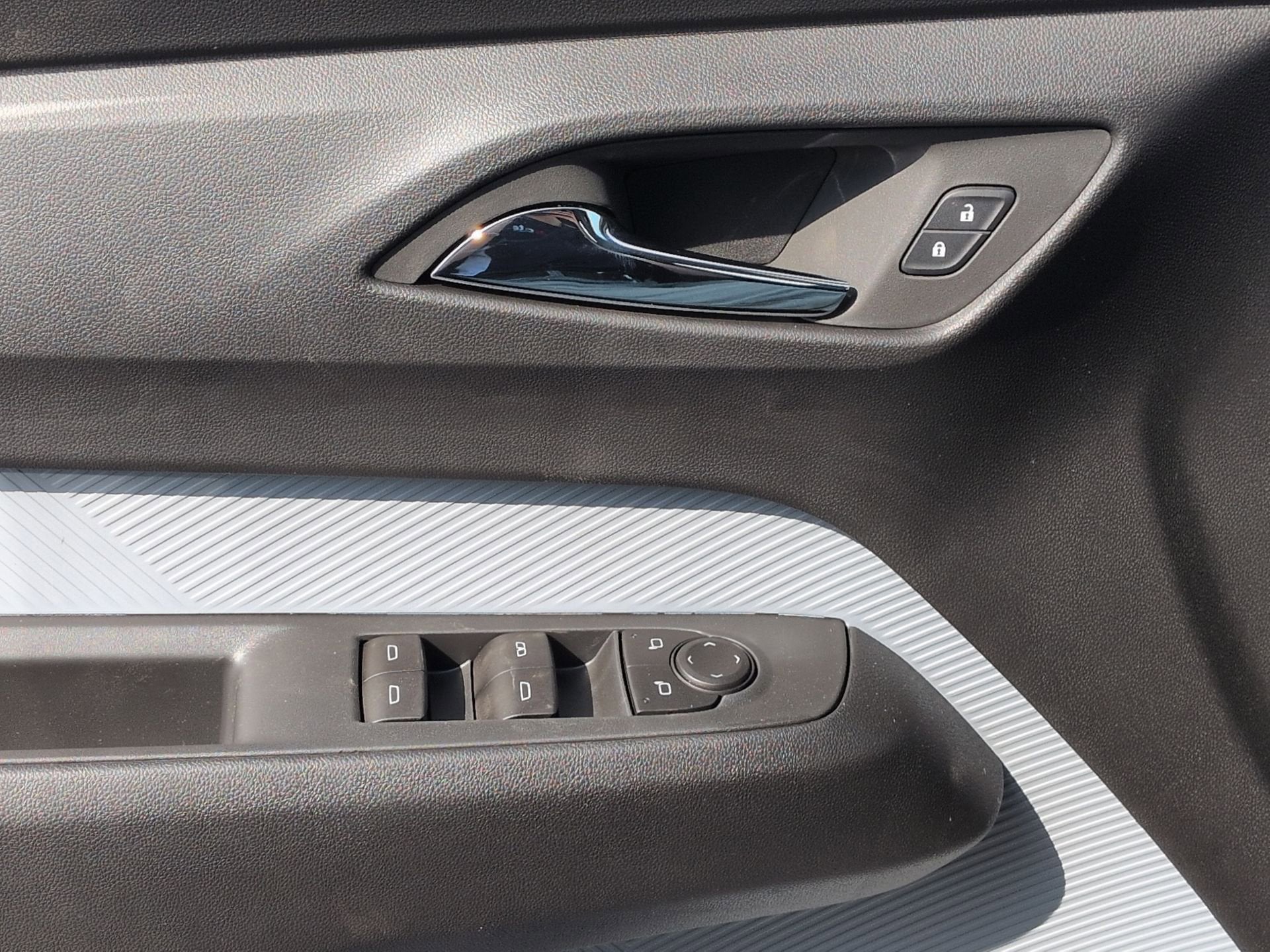 2027 Chevrolet Bolt LT SUV FWD