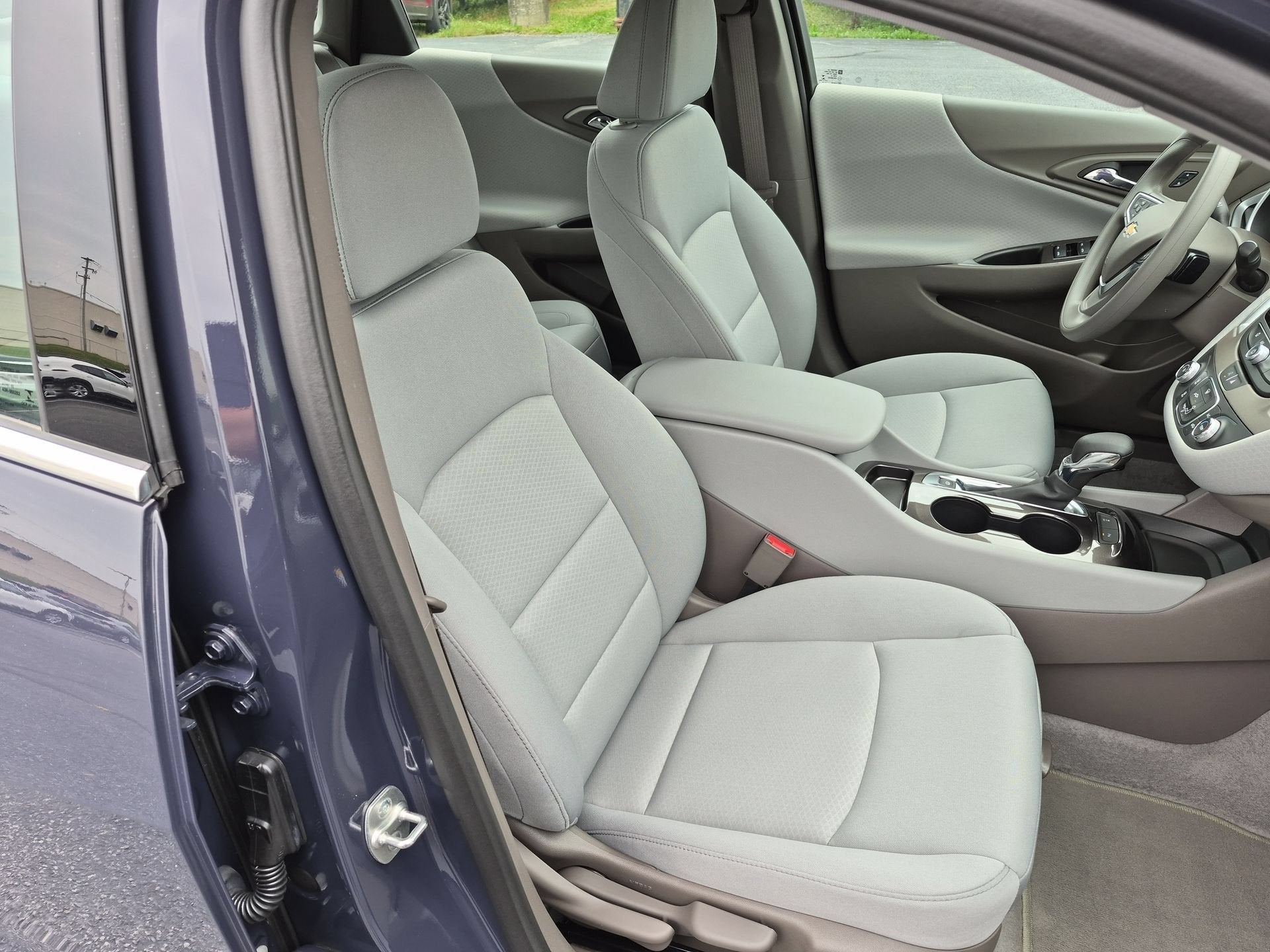 2025 Chevrolet Malibu LS