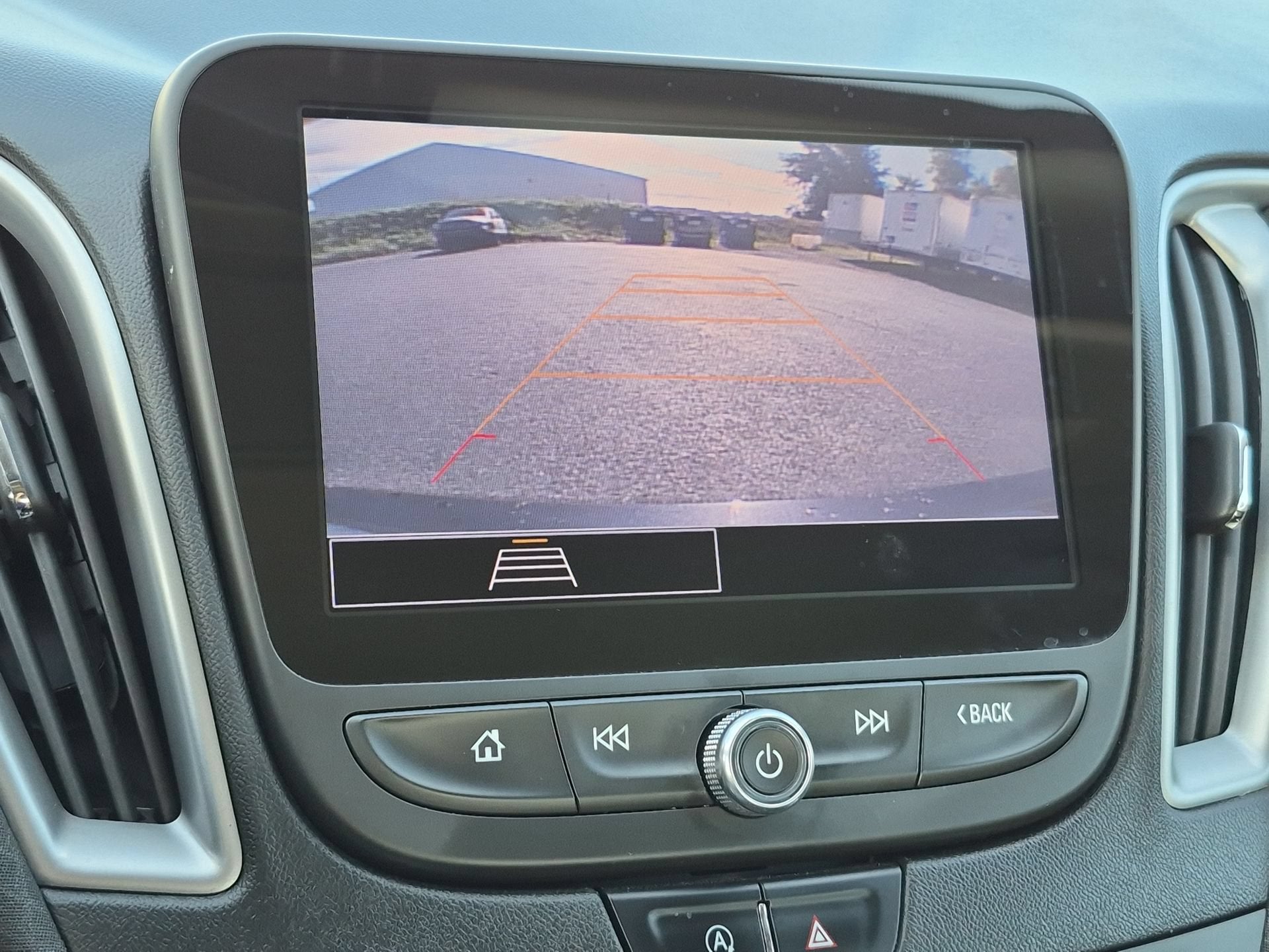 2022 Chevrolet Malibu LS