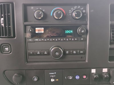 2025 Chevrolet Express Cutaway 3500 1WT Regular Wheelbase RWD