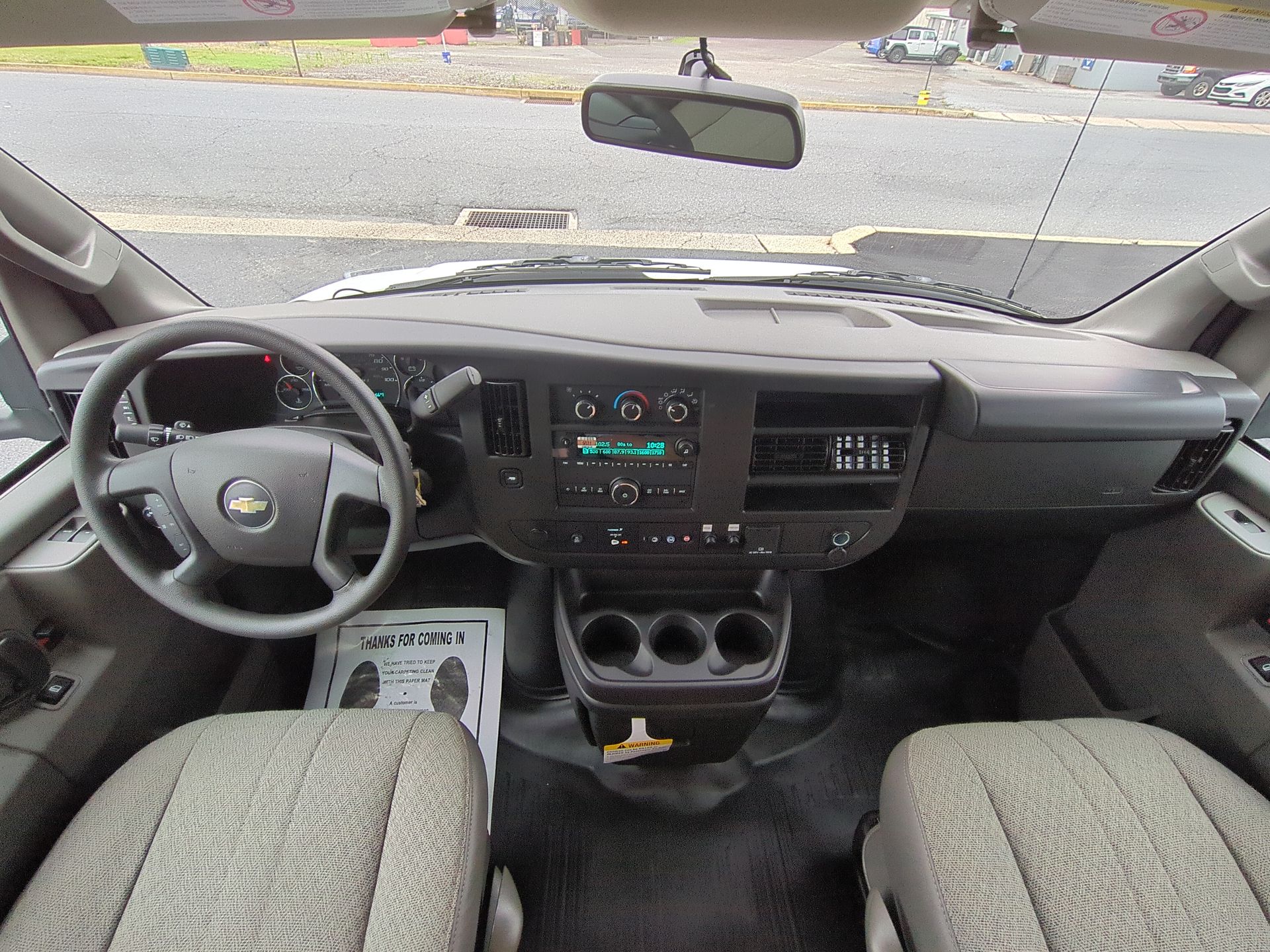 2025 Chevrolet Express Cutaway 3500 1WT Regular Wheelbase RWD