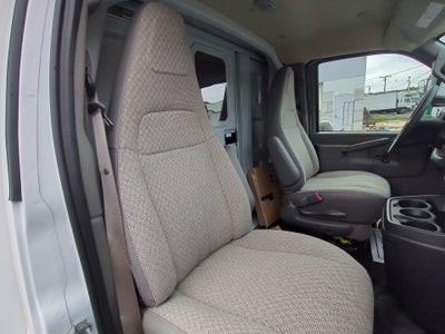 2025 Chevrolet Express Cutaway 3500 1WT Regular Wheelbase RWD