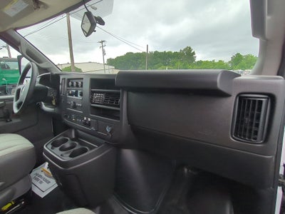 2025 Chevrolet Express Cutaway 3500 1WT Regular Wheelbase RWD