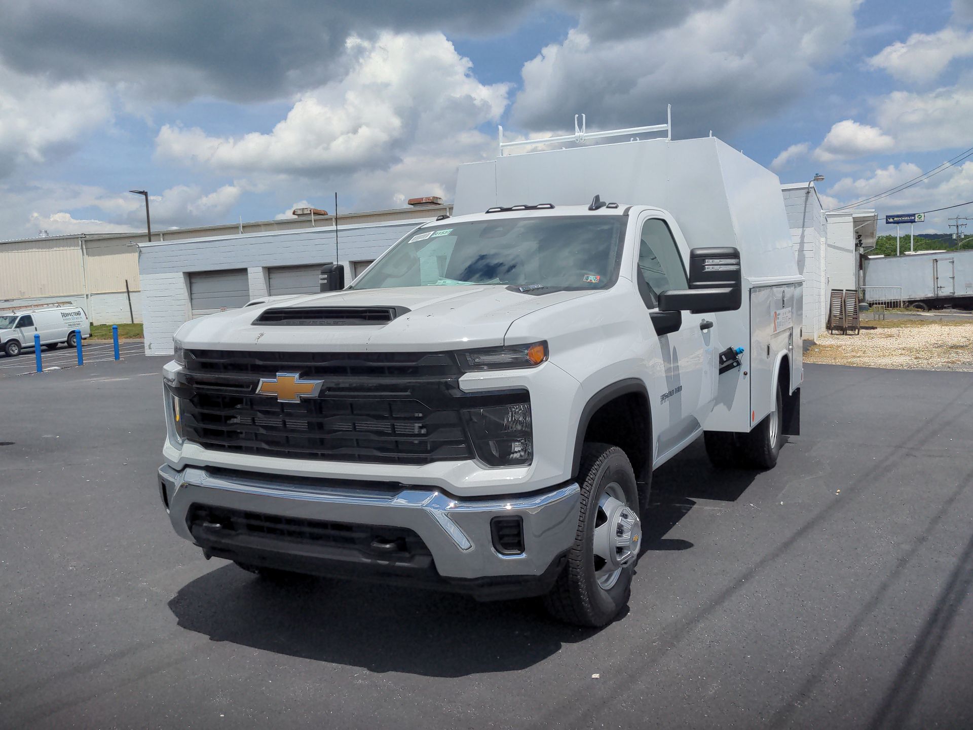 2024 Chevrolet Silverado 3500 HD Chassis Cab Work Truck Regular Cab 4WD