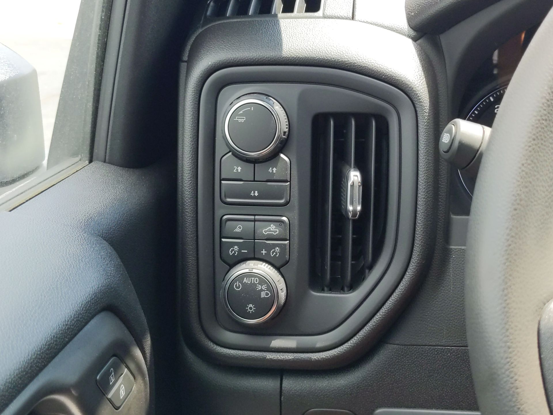 2024 Chevrolet Silverado 3500 HD Chassis Cab Work Truck Regular Cab 4WD