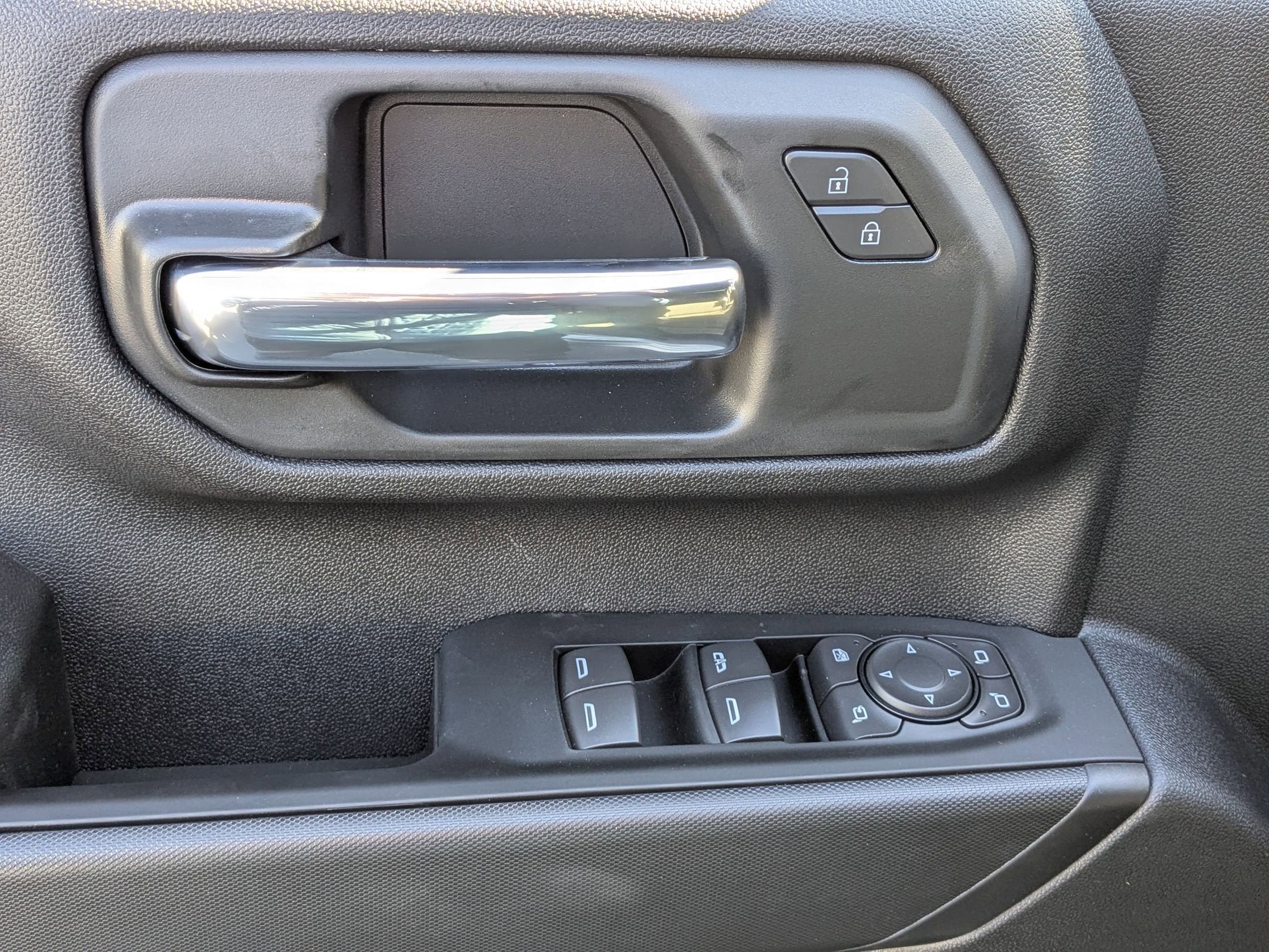 2026 Chevrolet Silverado 2500 HD Custom Crew Cab Standard Box 4WD