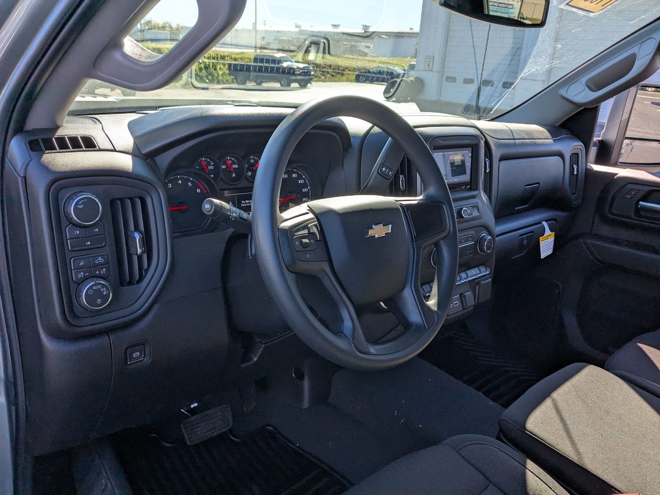 2026 Chevrolet Silverado 2500 HD Custom Crew Cab Standard Box 4WD