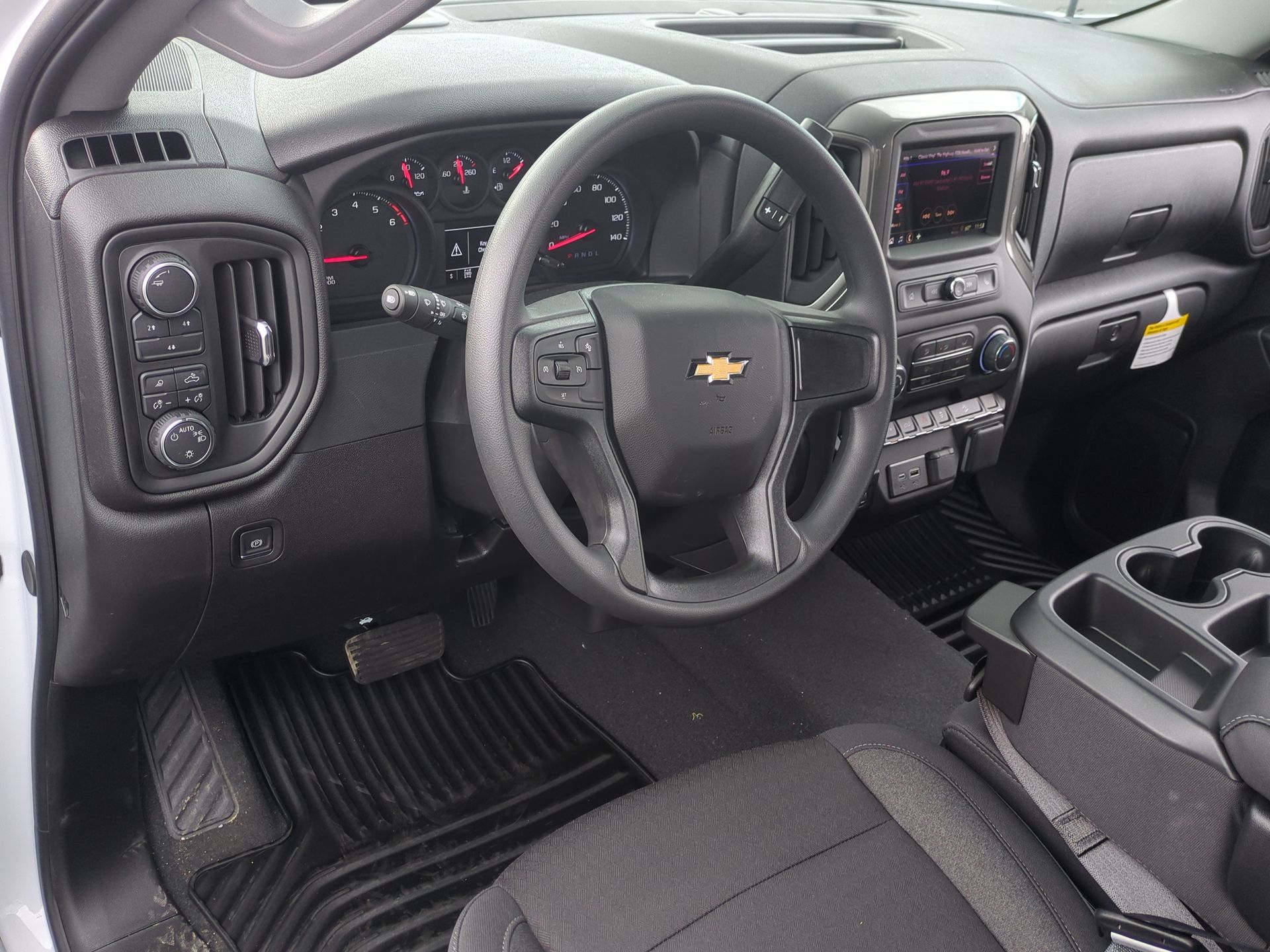 2026 Chevrolet Silverado 2500 HD Custom Crew Cab Standard Box 4WD