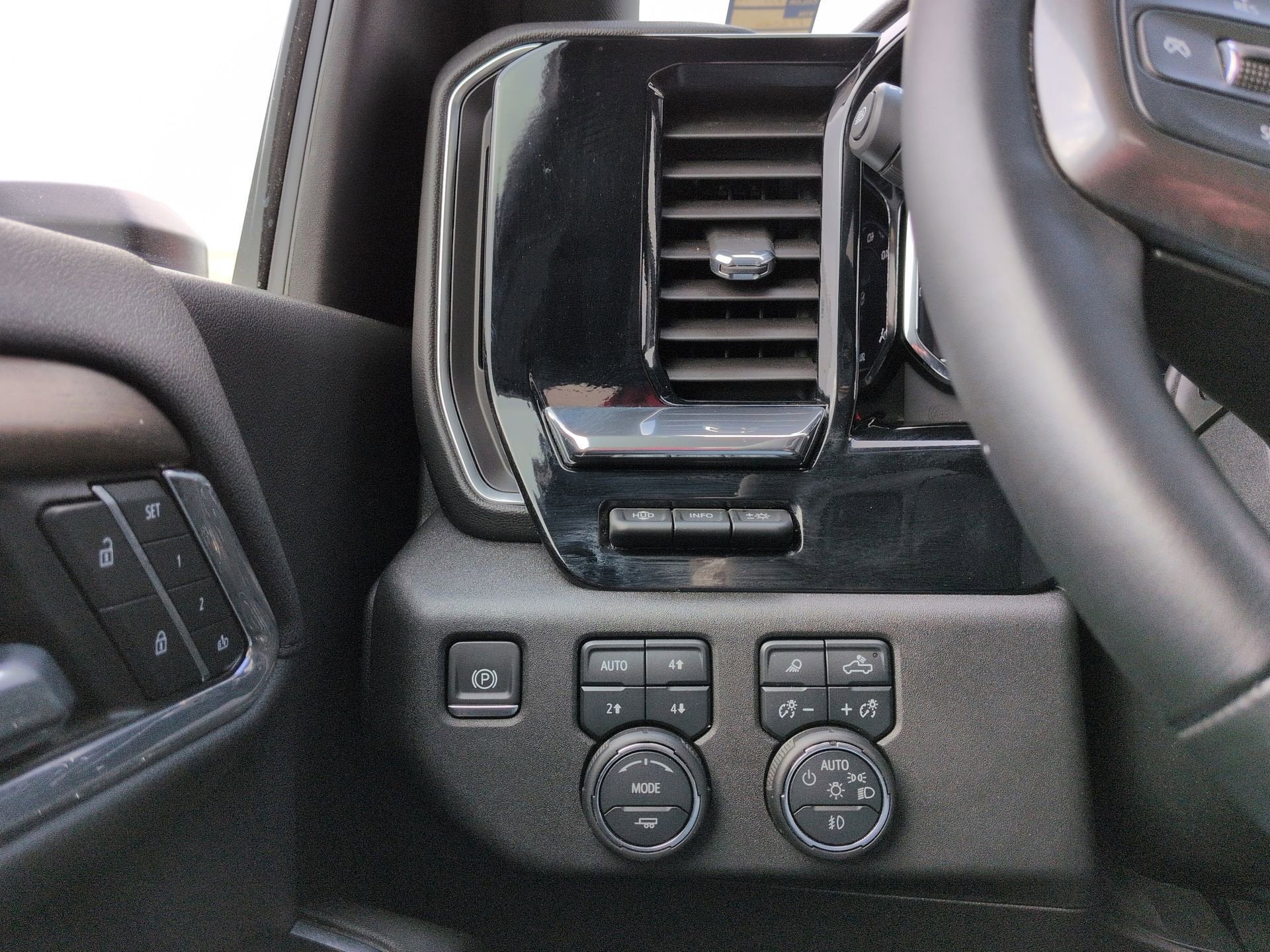 2024 Chevrolet Silverado 3500 HD High Country