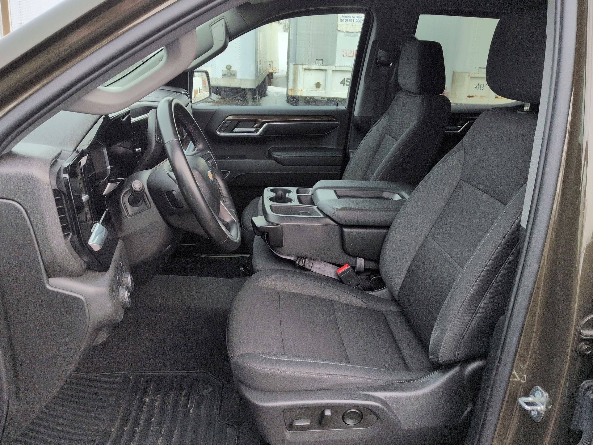 2023 Chevrolet Silverado 1500 LT (2FL)