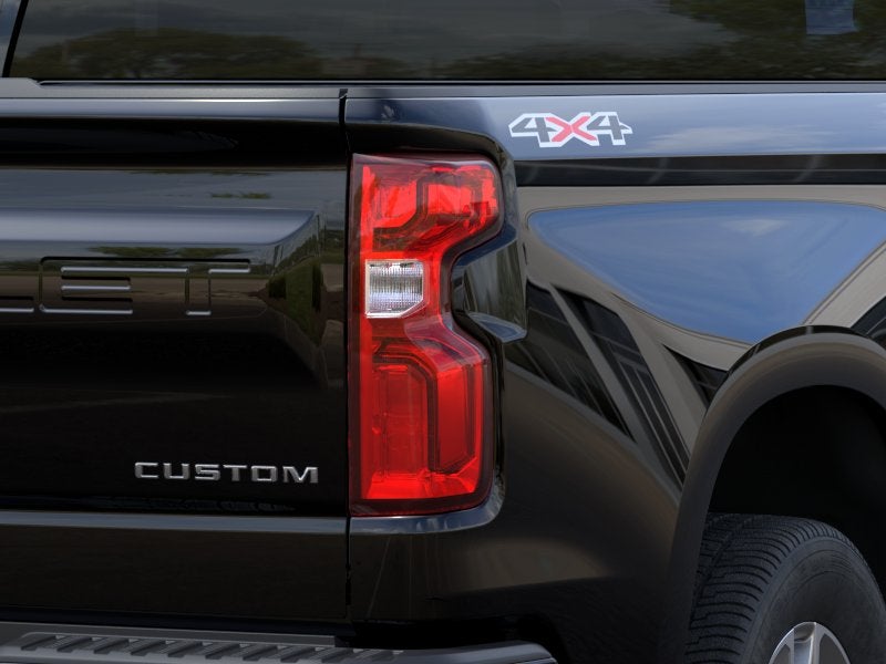 2026 Chevrolet Silverado 1500 Custom Crew Cab Standard Box 4WD