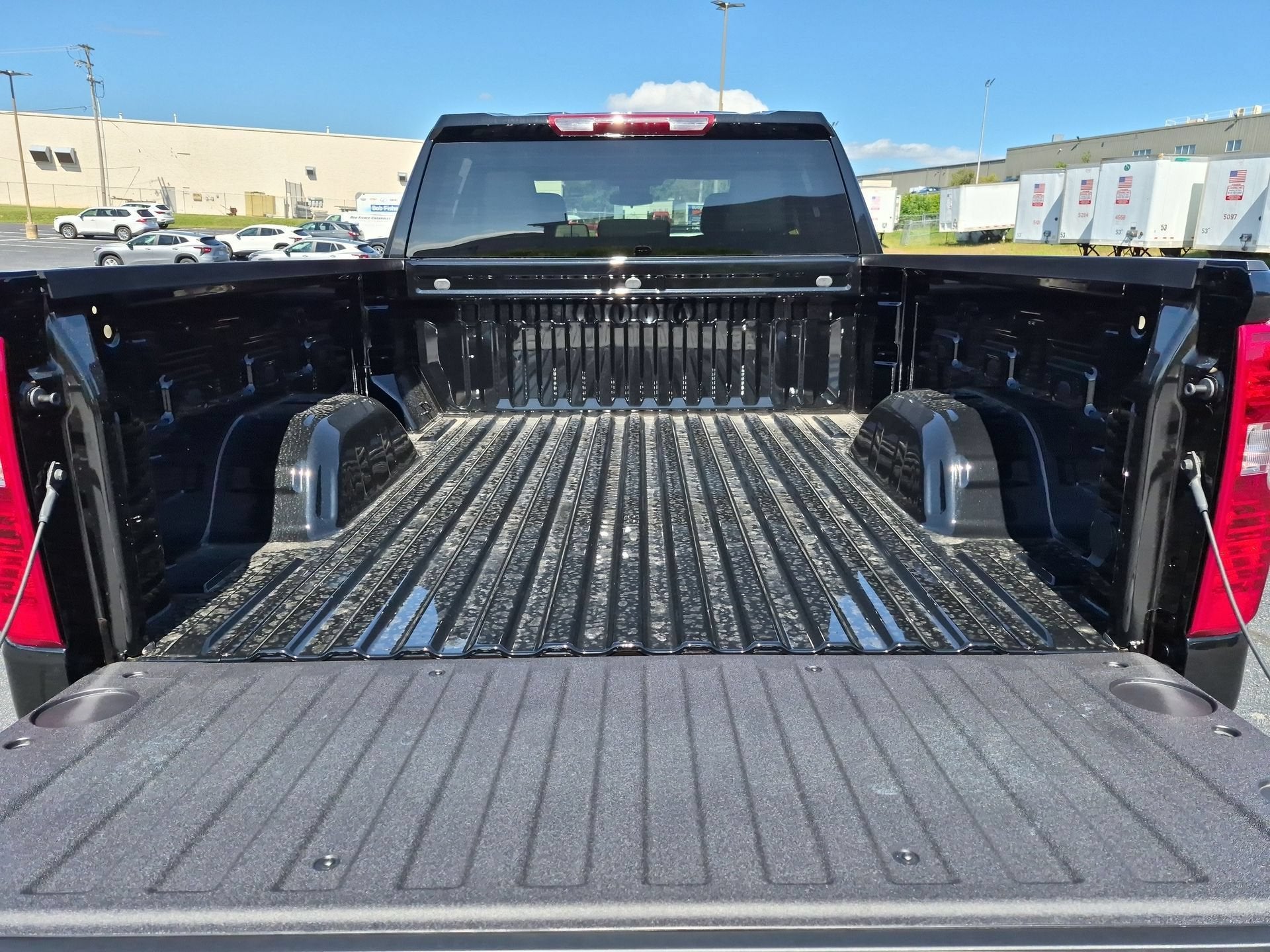 2026 Chevrolet Silverado 1500 Custom Crew Cab Standard Box 4WD