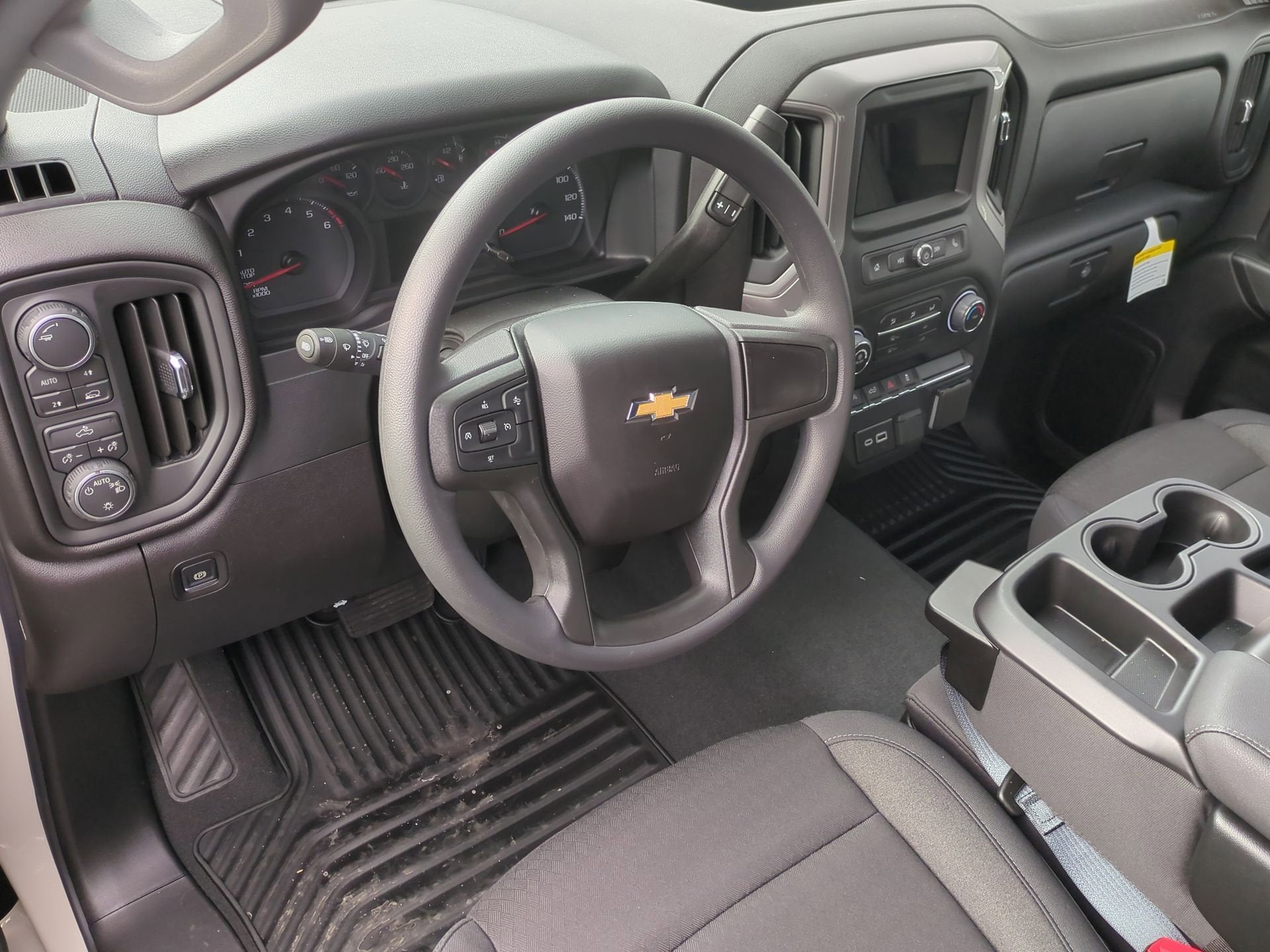 2026 Chevrolet Silverado 1500 Custom Crew Cab Short Box 4WD