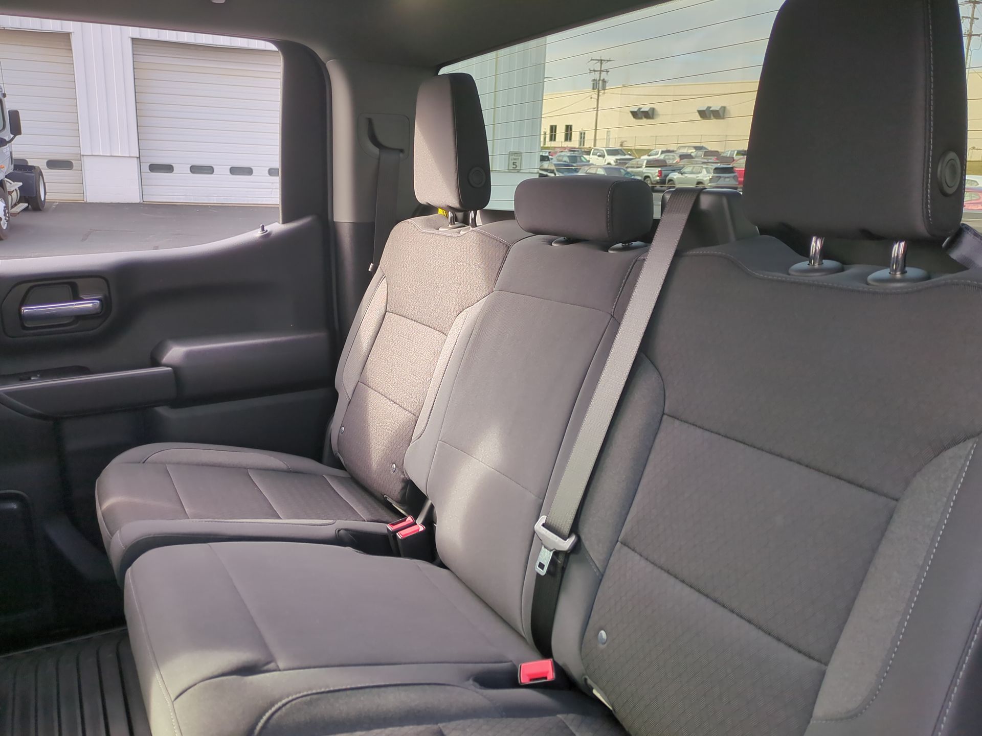 2026 Chevrolet Silverado 1500 Custom Crew Cab Short Box 4WD