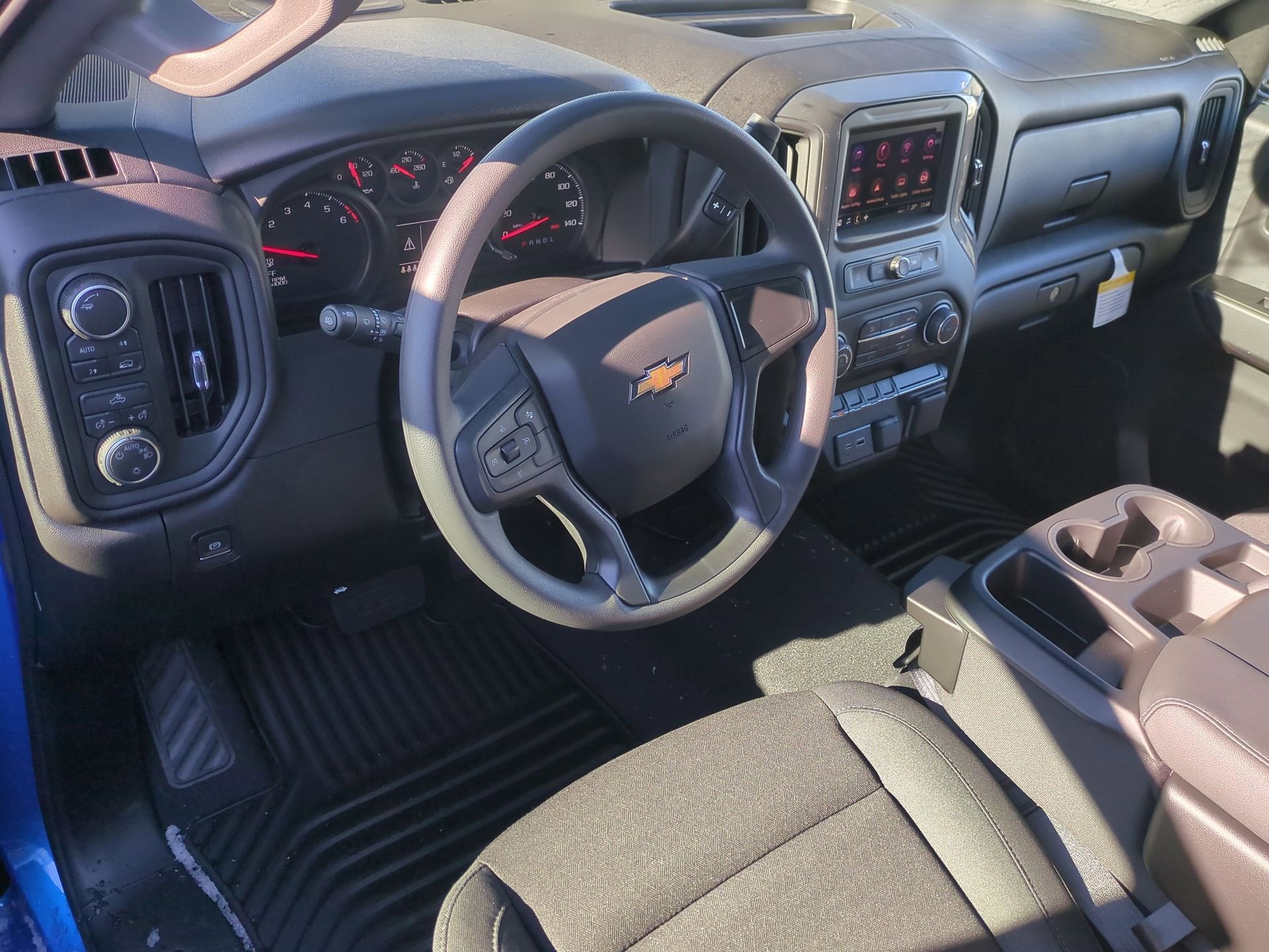 2026 Chevrolet Silverado 1500 Custom Crew Cab Short Box 4WD