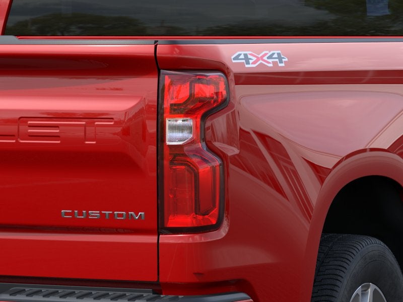 2026 Chevrolet Silverado 1500 Custom Crew Cab Standard Box 4WD
