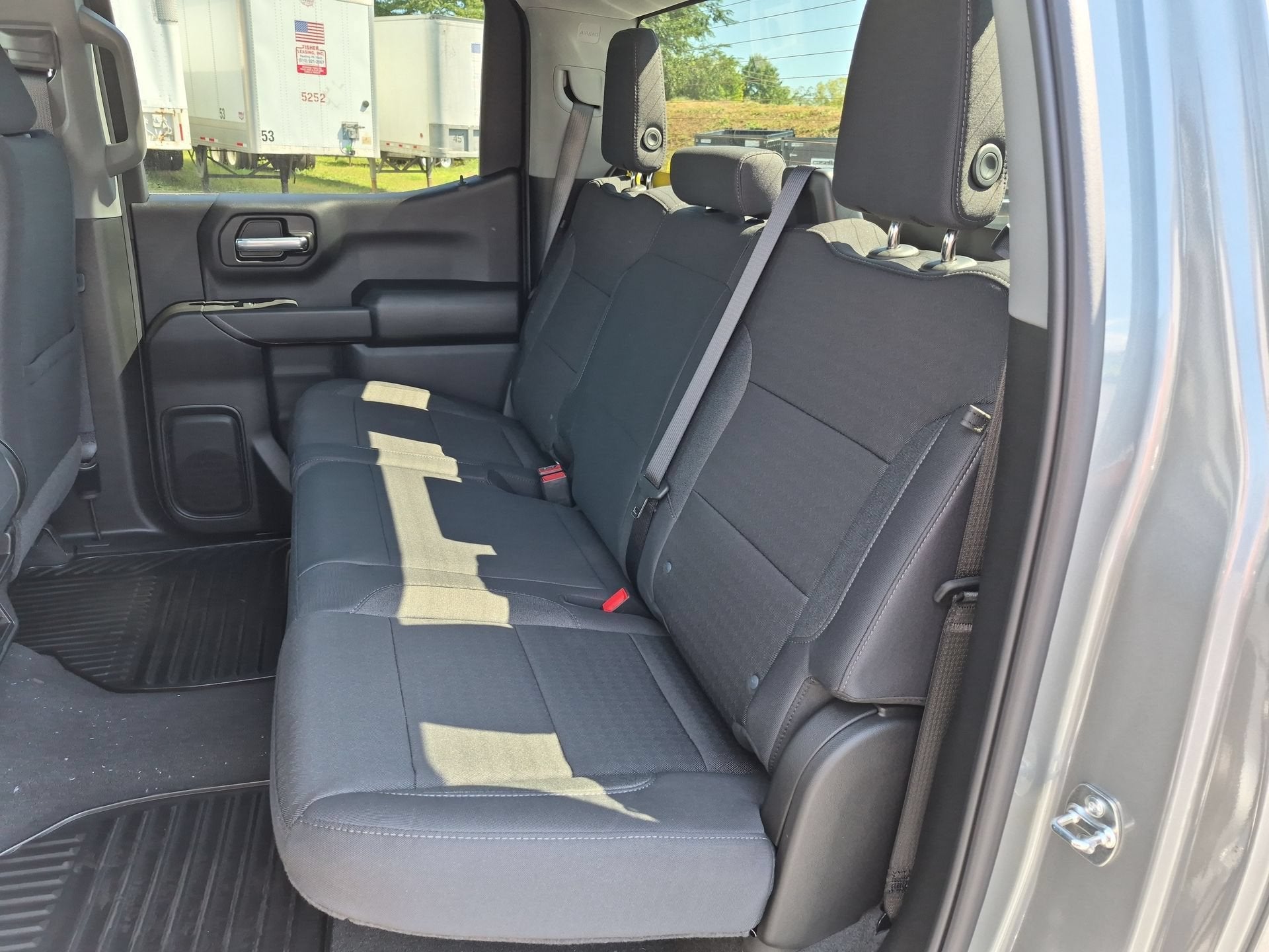 2026 Chevrolet Silverado 1500 Custom Crew Cab Standard Box 4WD