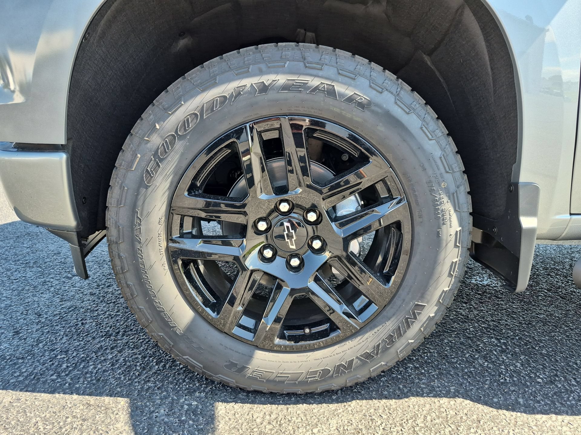 2026 Chevrolet Silverado 1500 Custom Crew Cab Standard Box 4WD