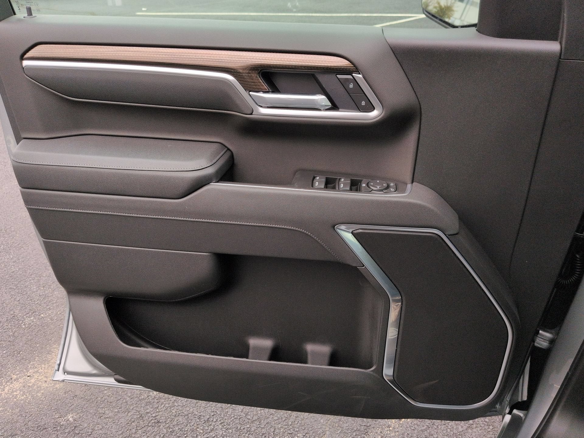 2026 Chevrolet Silverado 1500 LT (2FL) Crew Cab Short Box 4WD