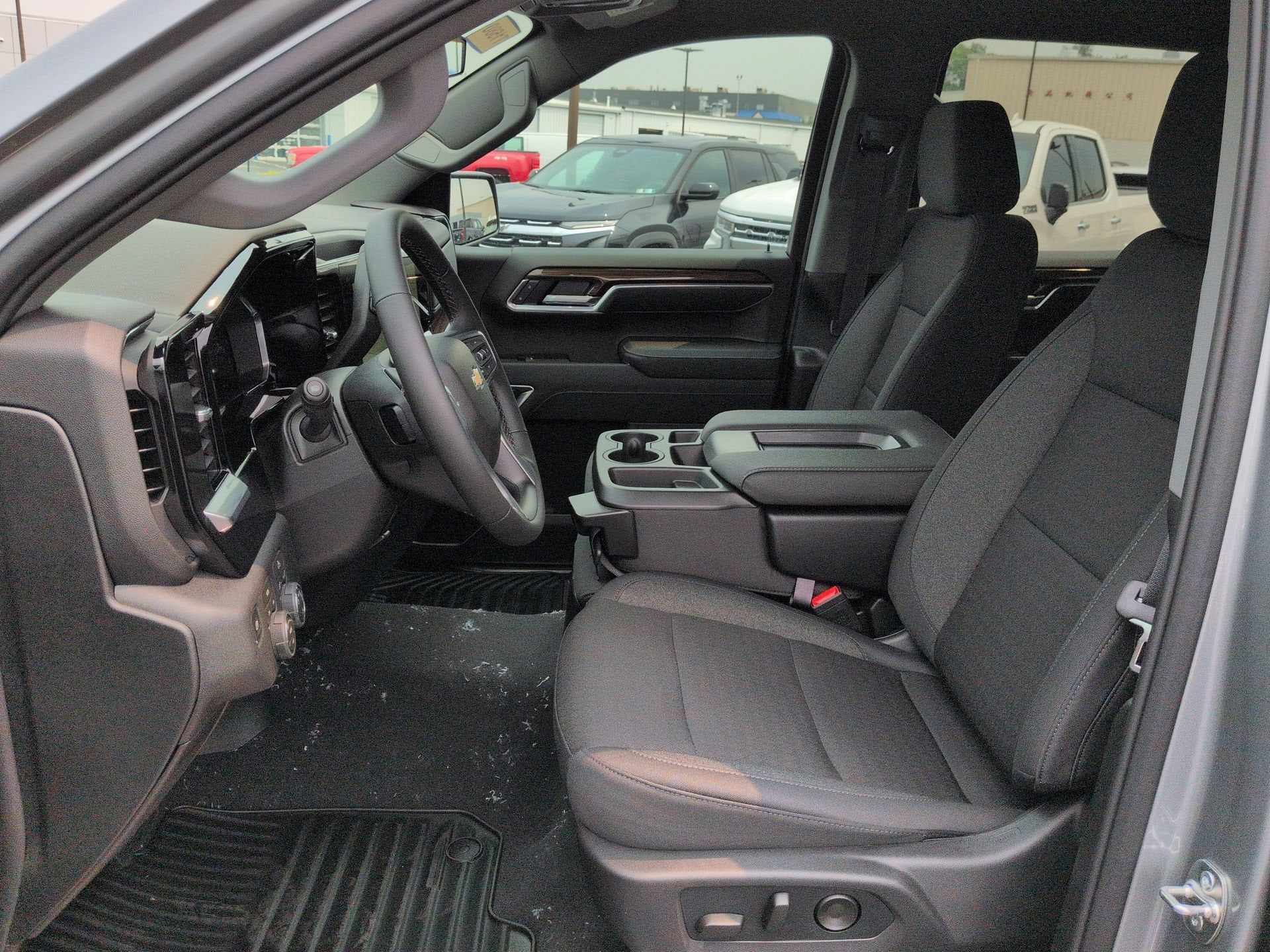 2026 Chevrolet Silverado 1500 LT (2FL) Crew Cab Short Box 4WD