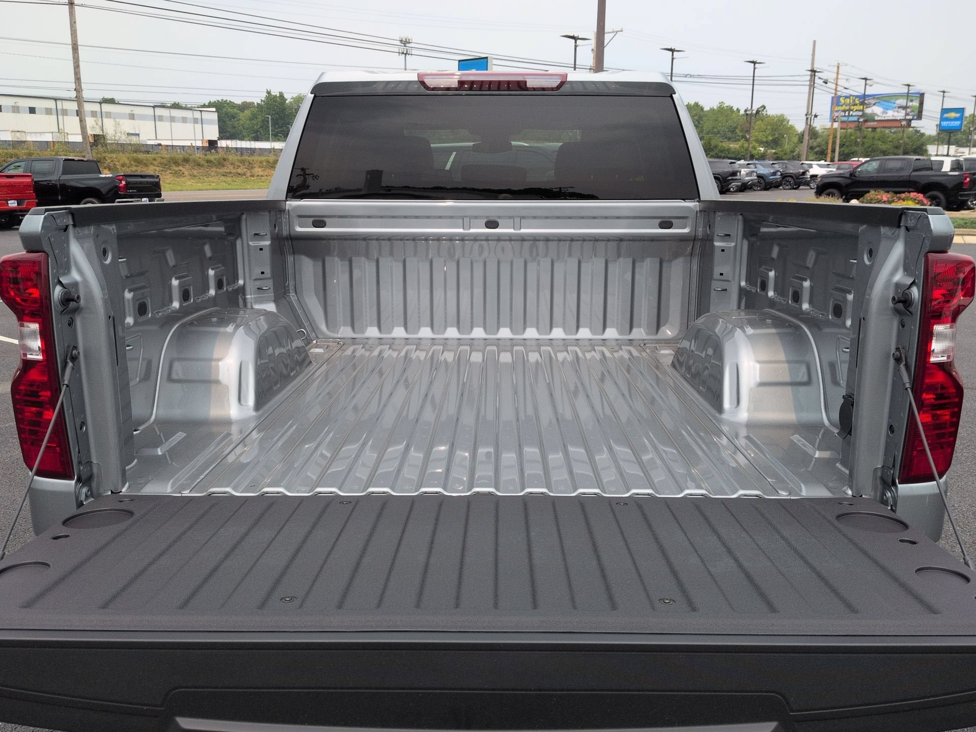 2026 Chevrolet Silverado 1500 LT (2FL) Crew Cab Short Box 4WD