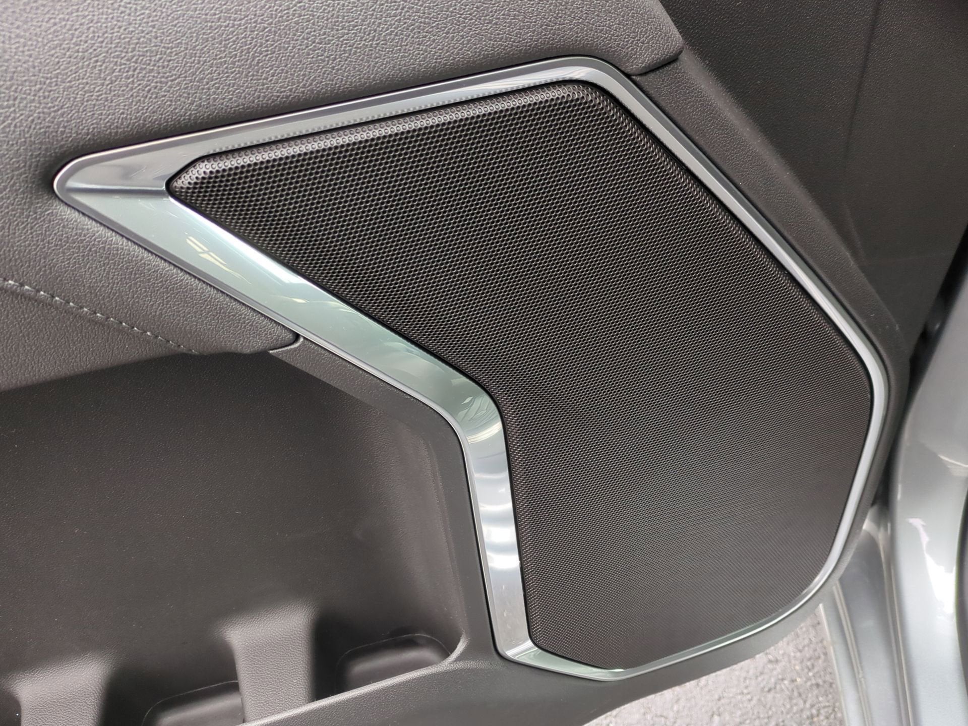 2026 Chevrolet Silverado 1500 LT (2FL) Crew Cab Short Box 4WD