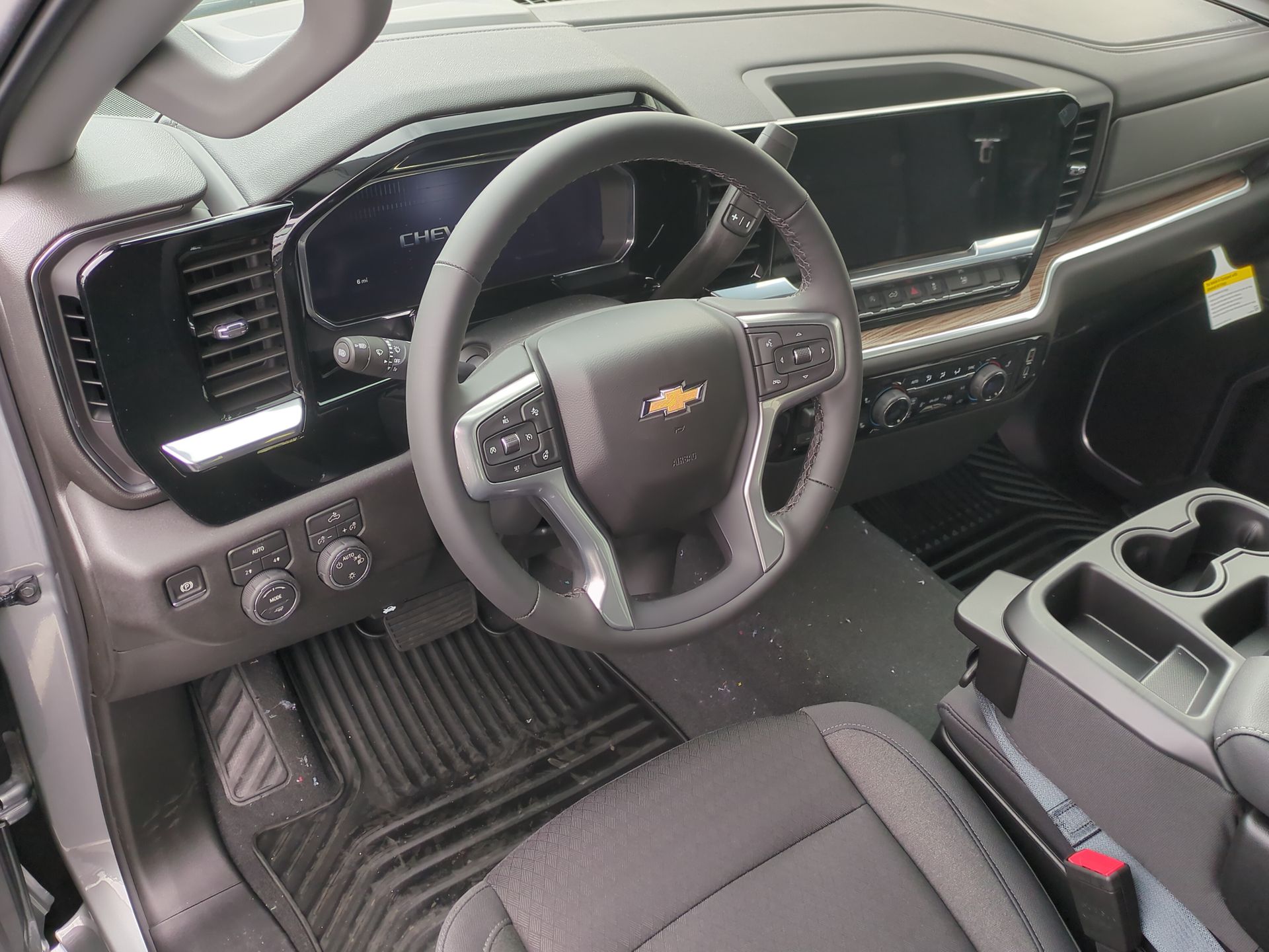 2026 Chevrolet Silverado 1500 LT (2FL) Crew Cab Short Box 4WD