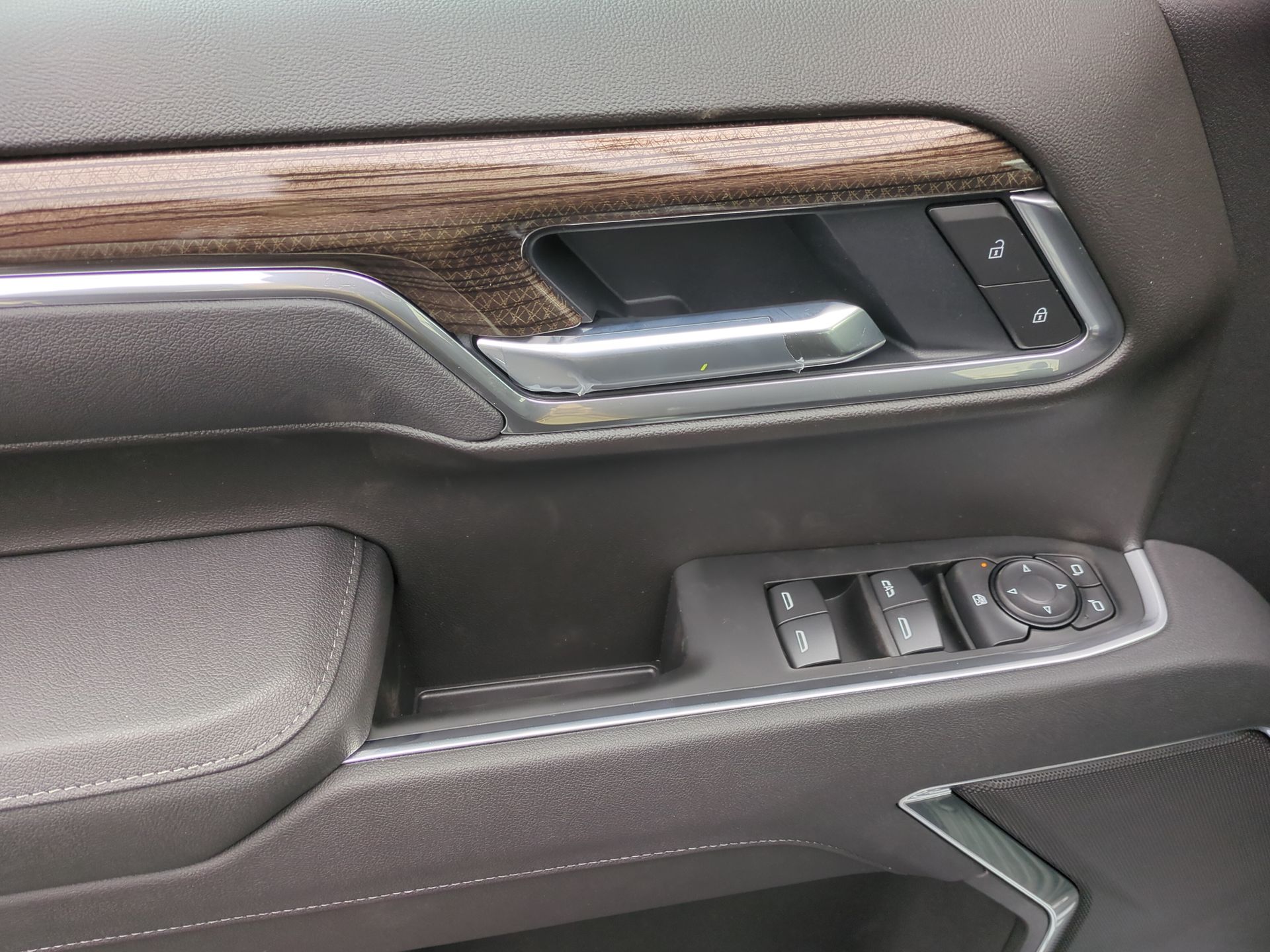 2026 Chevrolet Silverado 1500 LT (2FL) Crew Cab Short Box 4WD