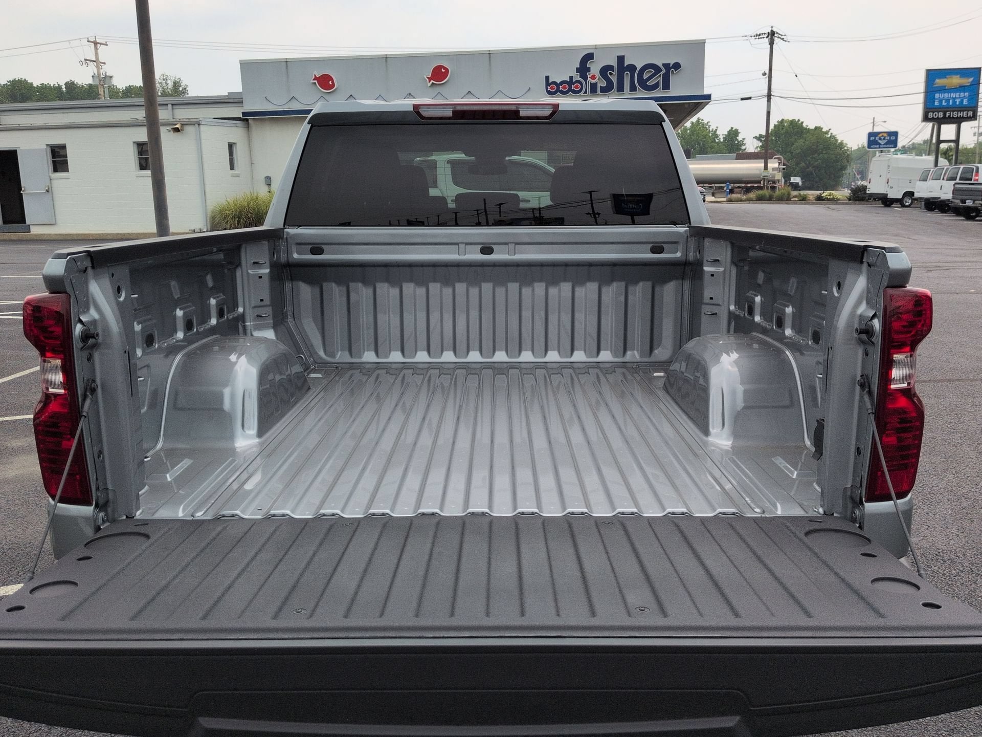 2026 Chevrolet Silverado 1500 LT (2FL) Crew Cab Short Box 4WD