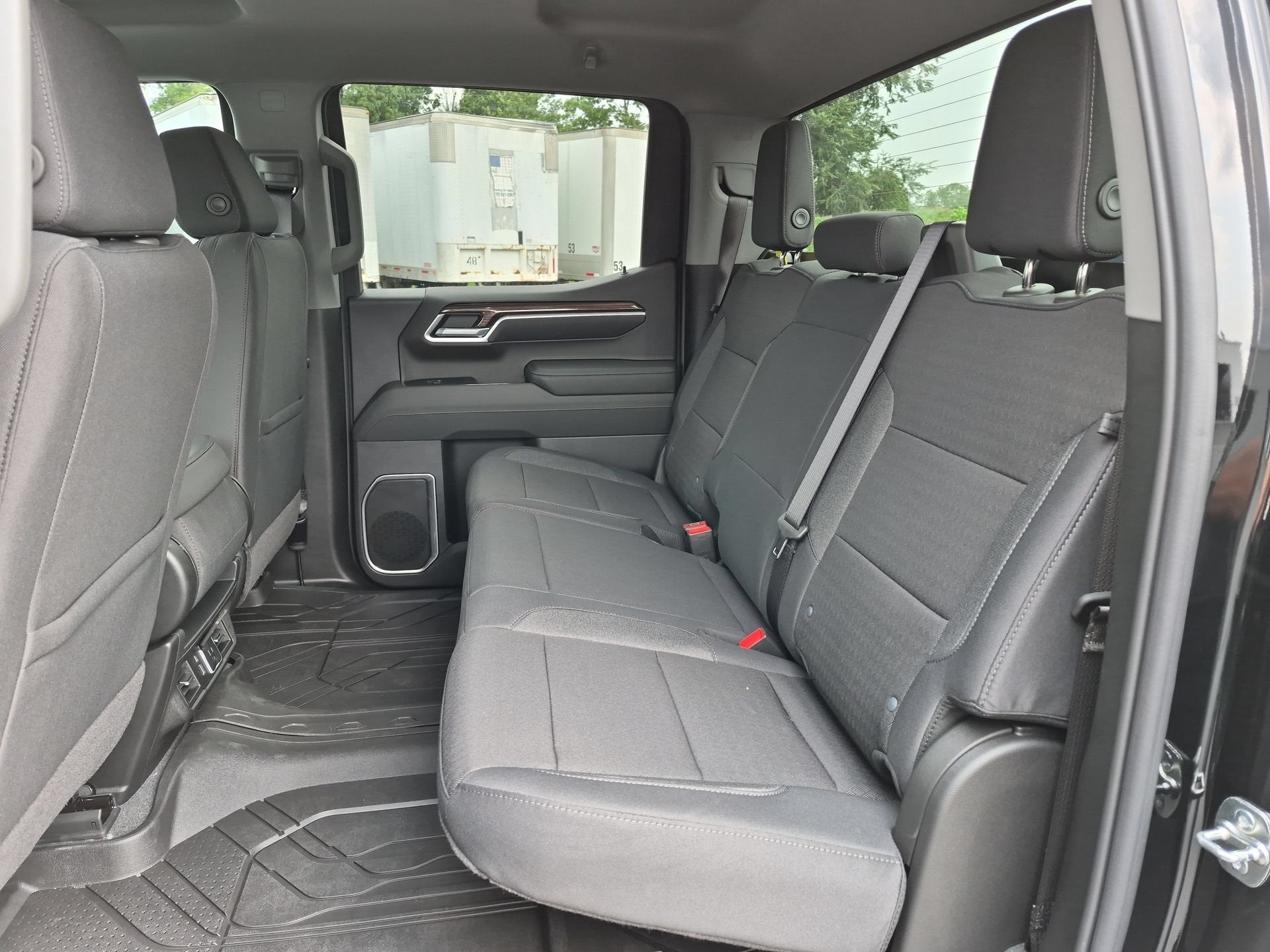 2026 Chevrolet Silverado 1500 RST Crew Cab Short Box 4WD
