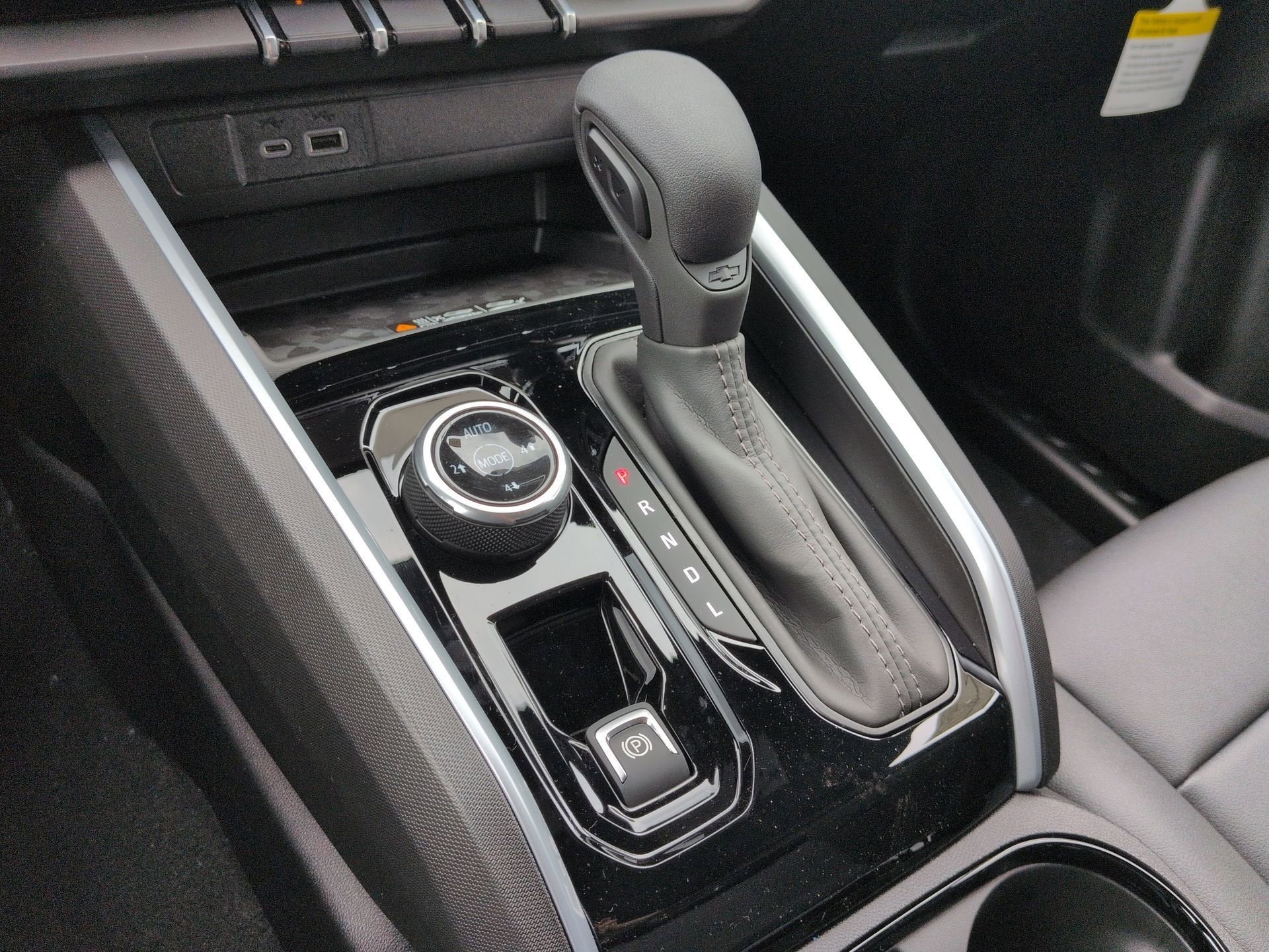 2026 Chevrolet Colorado Trail Boss Crew Cab Short Box 4WD