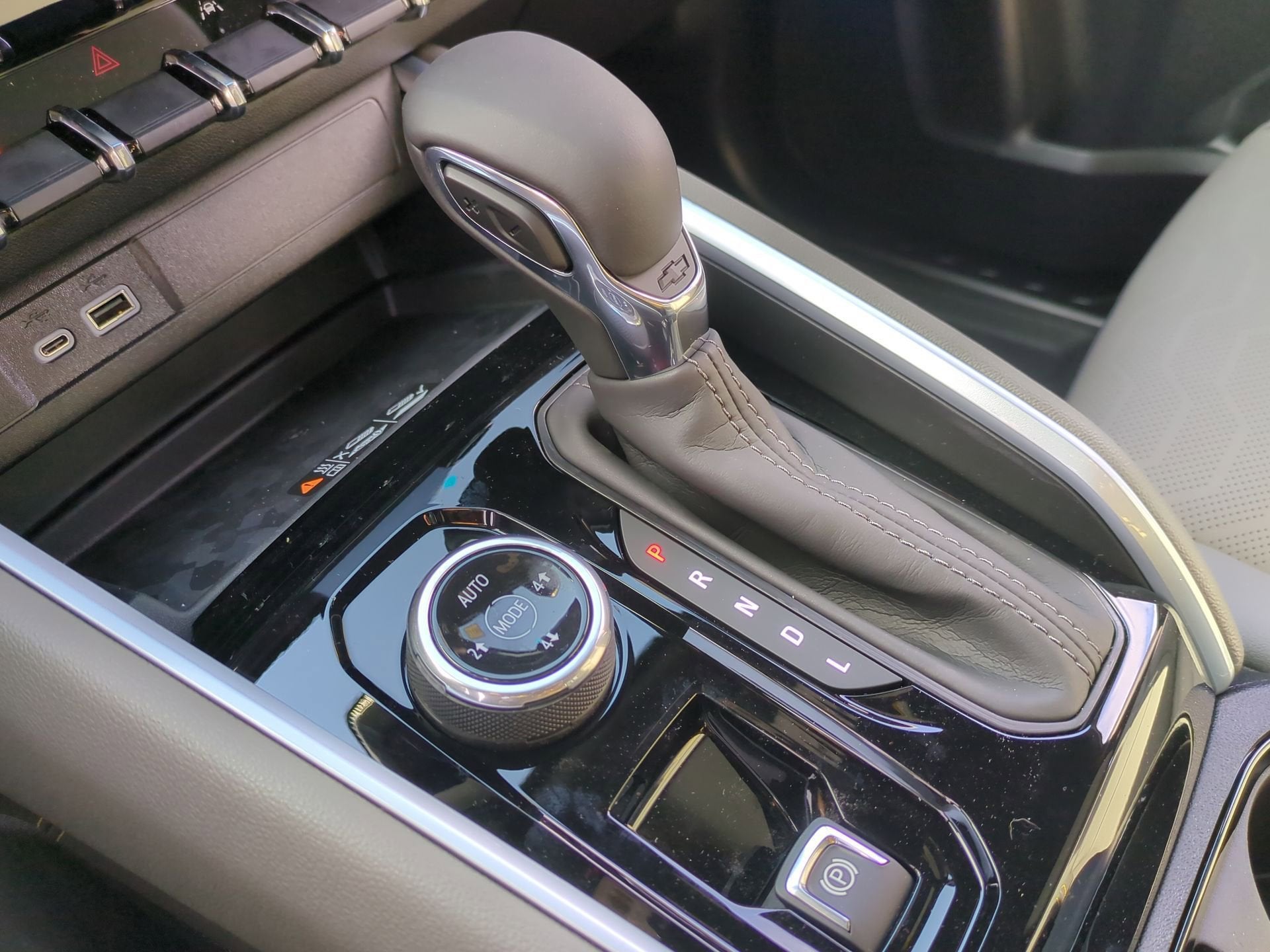 2026 Chevrolet Colorado ZR2 Crew Cab Short Box 4WD