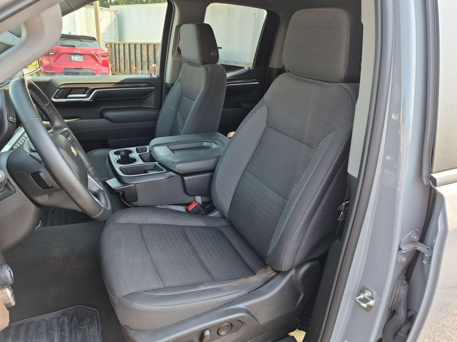 2024 Chevrolet Silverado 1500 LT - Photo 19