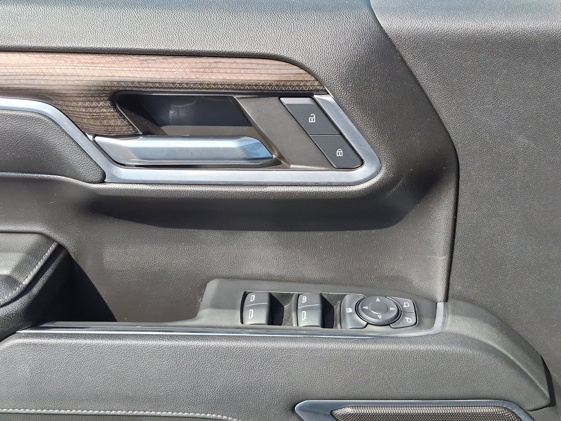 2024 Chevrolet Silverado 1500 LT - Photo 23