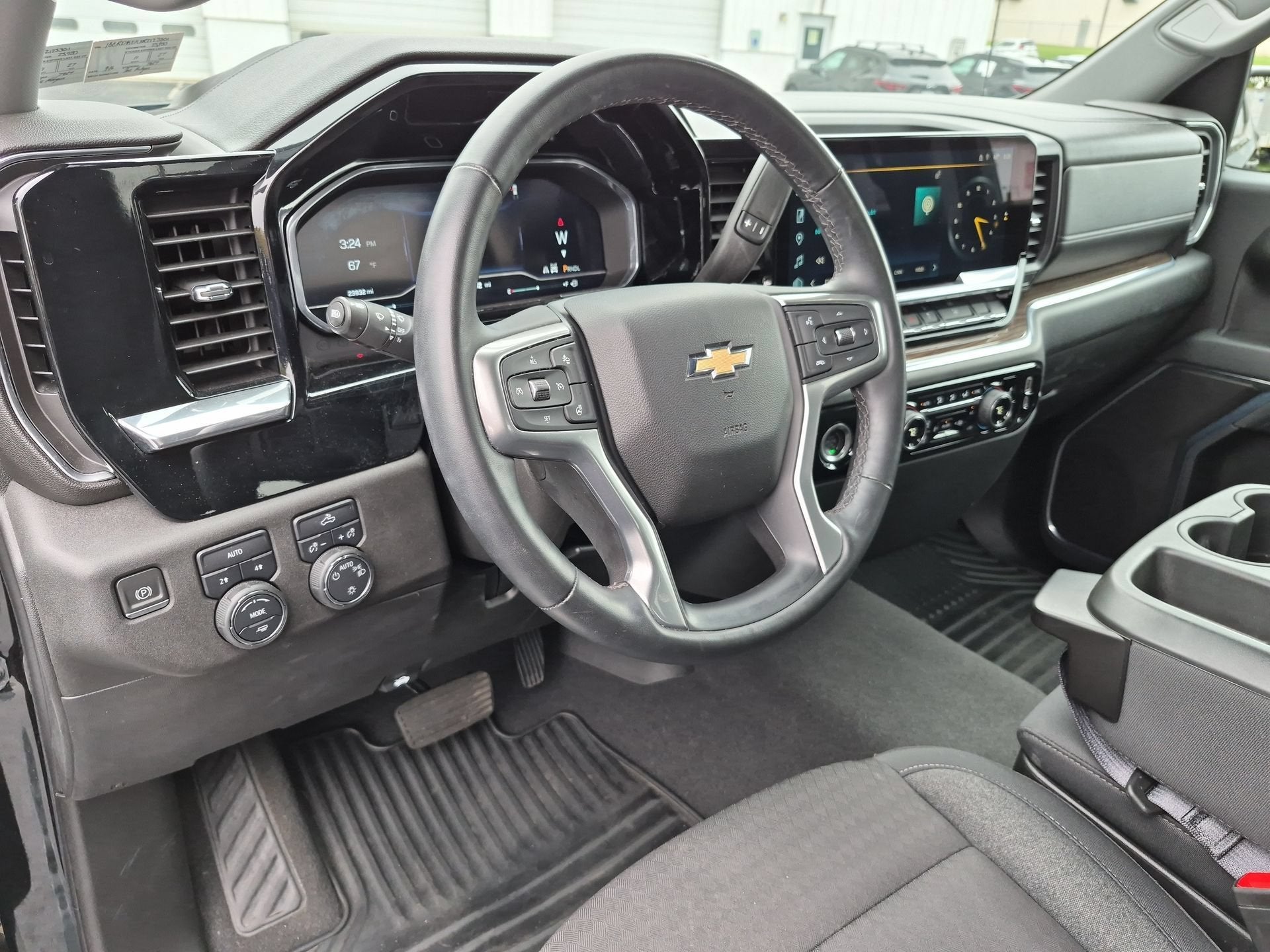 2024 Chevrolet Silverado 1500 LT (2FL)