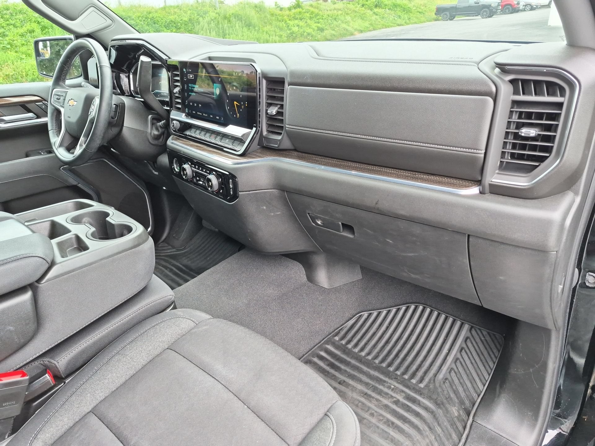 2024 Chevrolet Silverado 1500 LT - Photo 29