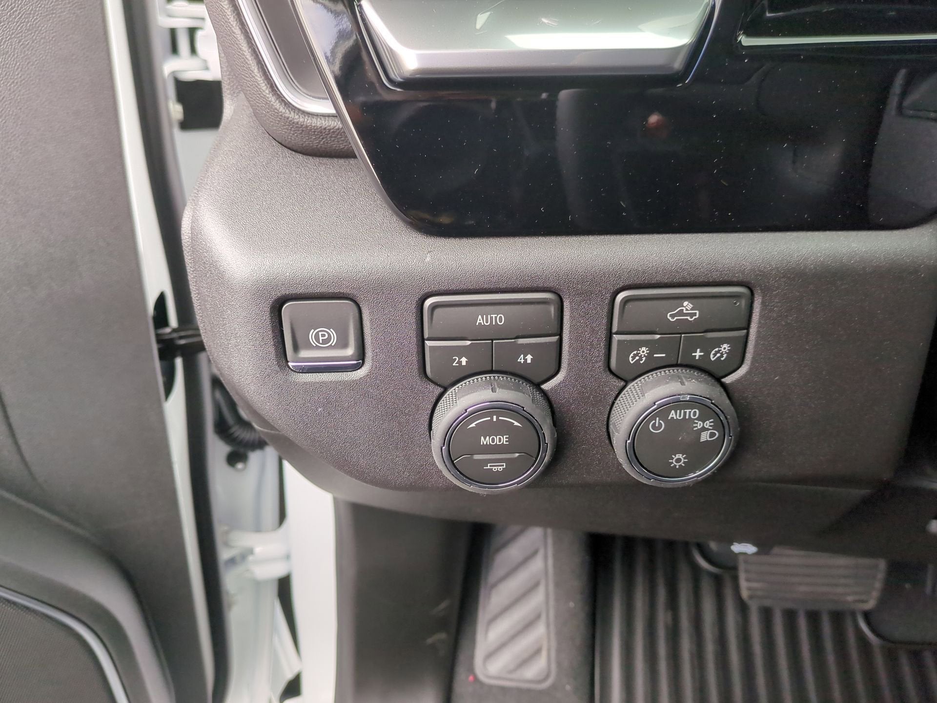 2026 Chevrolet Silverado 1500 LT (2FL) Double Cab Standard Box 4WD