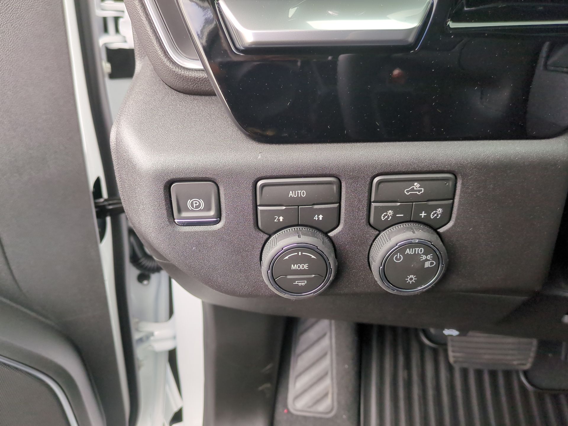 2026 Chevrolet Silverado 1500 LT (2FL) Double Cab Standard Box 4WD