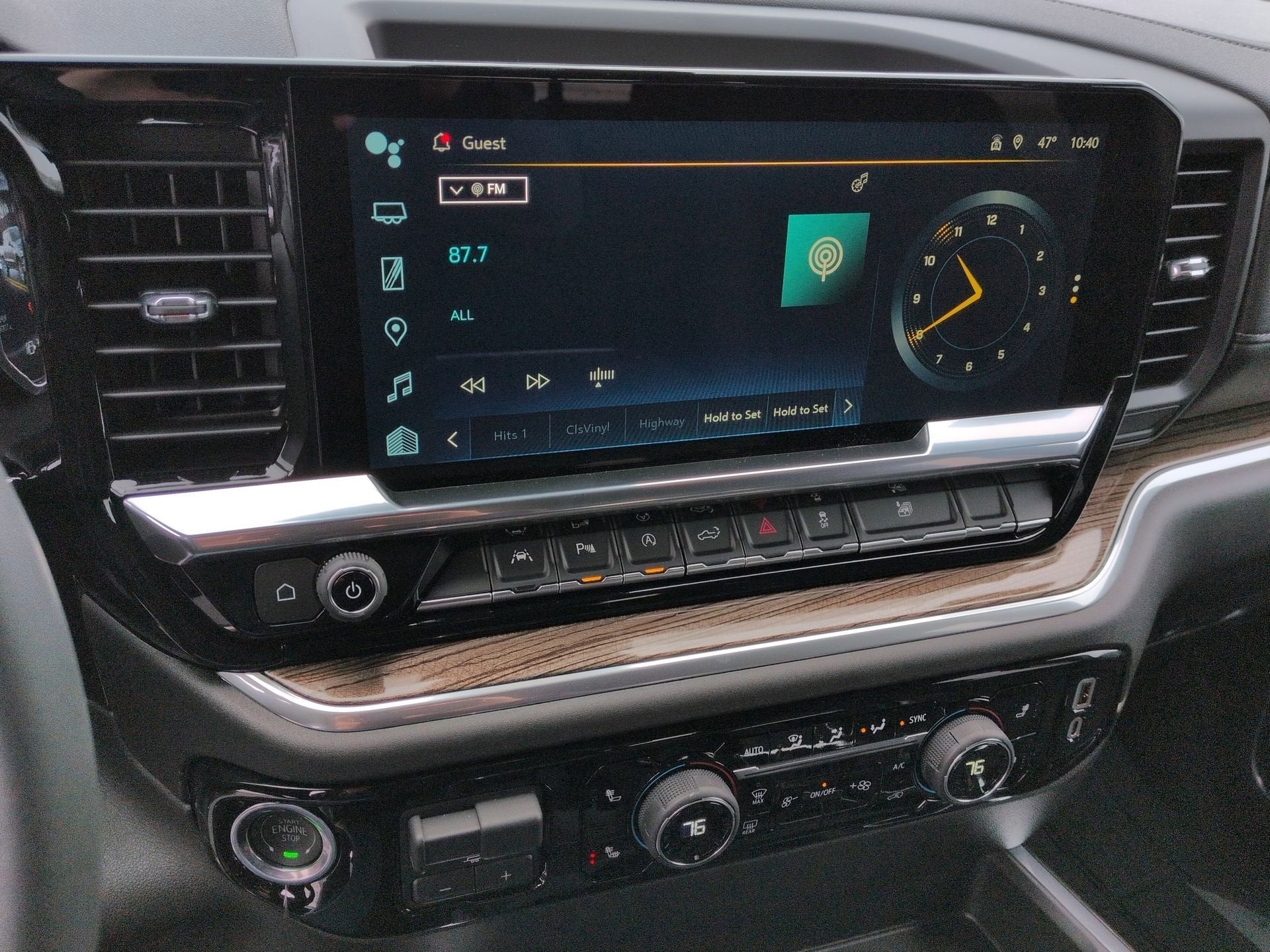 2026 Chevrolet Silverado 1500 RST Crew Cab Short Box 4WD