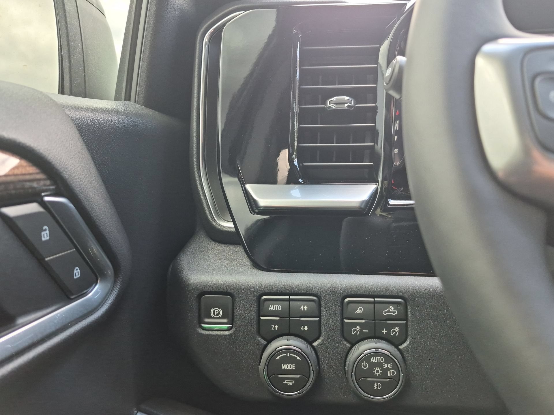 2026 Chevrolet Silverado 1500 RST - Photo 18