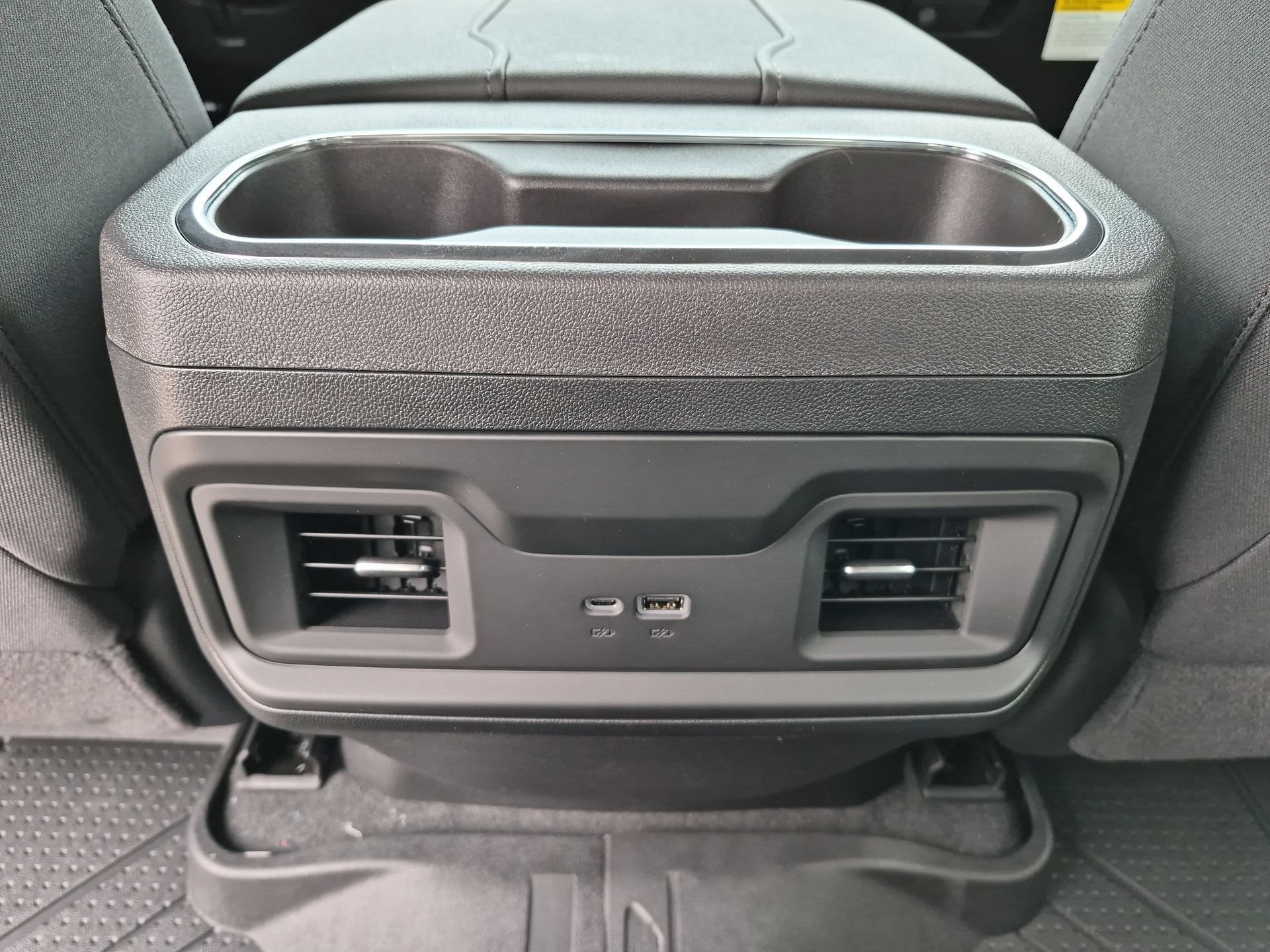 2026 Chevrolet Silverado 1500 RST Crew Cab Short Box 4WD