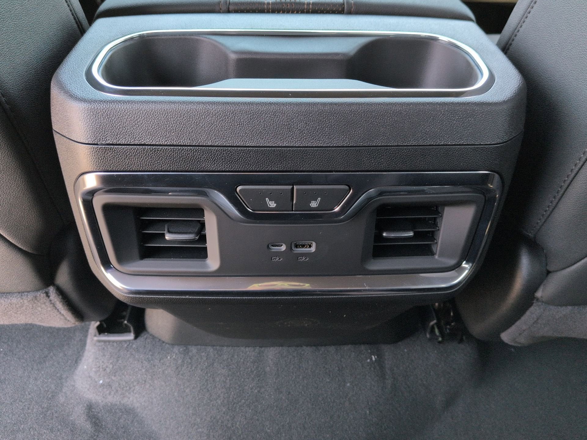 2026 Chevrolet Silverado 1500 High Country Crew Cab Short Box 4WD