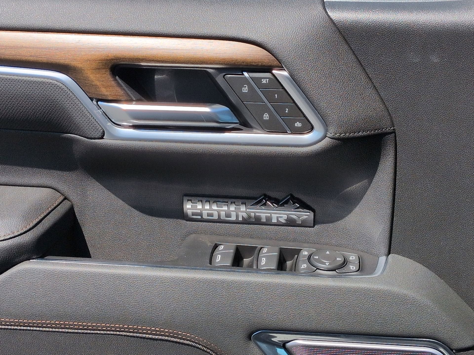 2026 Chevrolet Silverado 1500 High Country Crew Cab Short Box 4WD