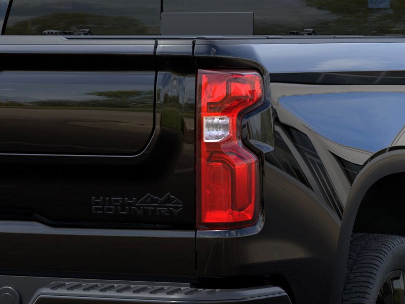 2026 Chevrolet Silverado 1500 High Country Crew Cab Short Box 4WD