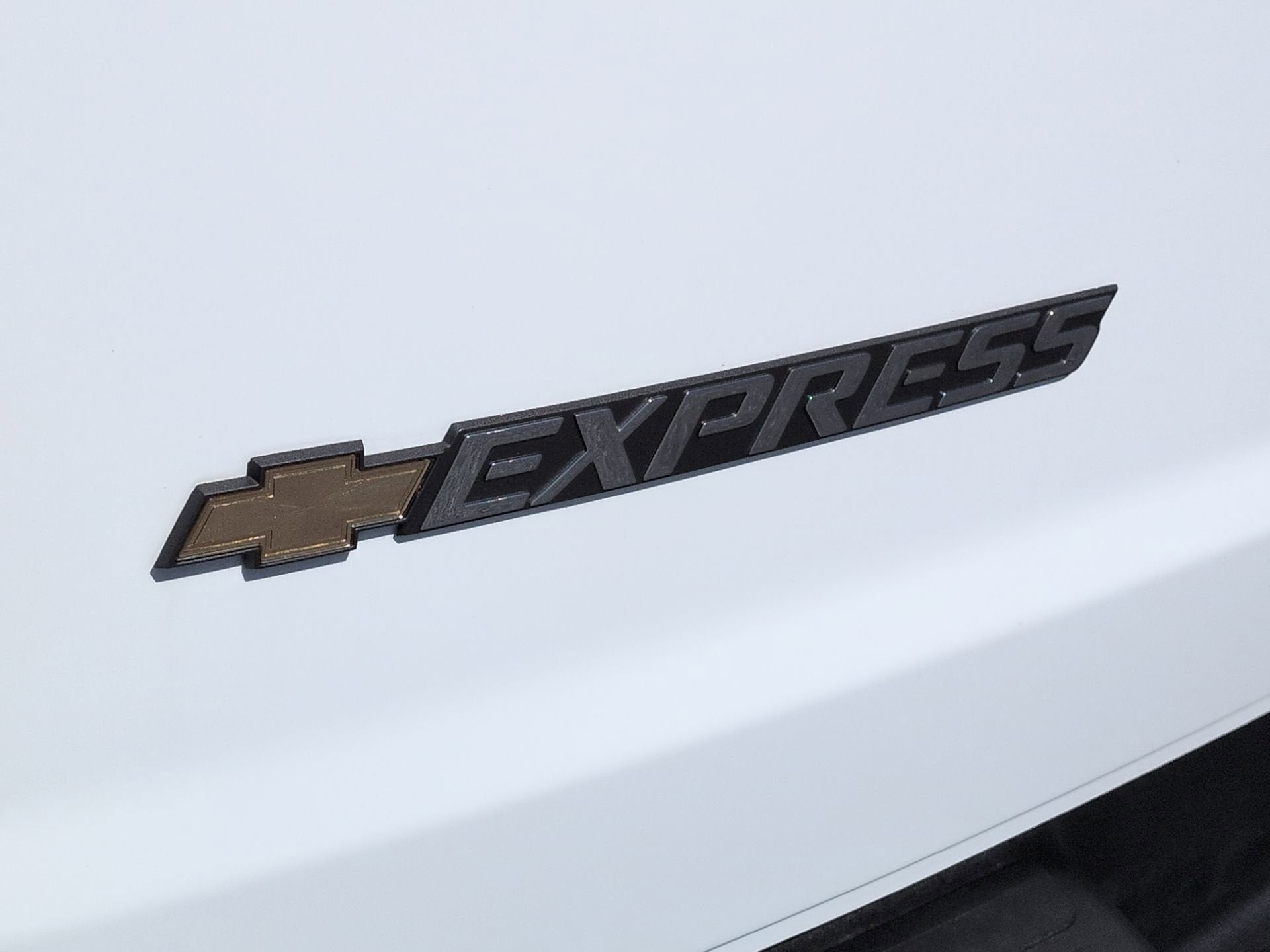 2025 Chevrolet Express Cargo WT 2500 Regular Wheelbase RWD
