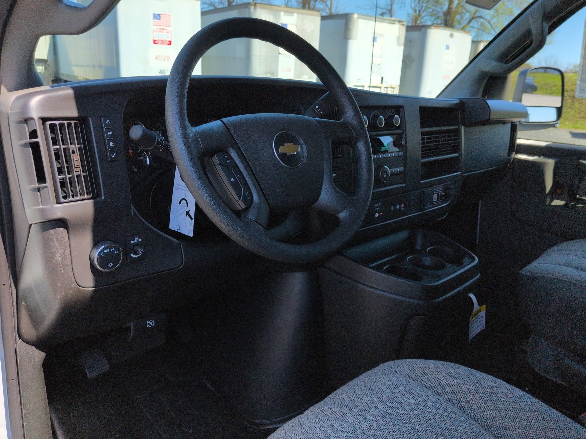 2025 Chevrolet Express Cargo WT 2500 Regular Wheelbase RWD